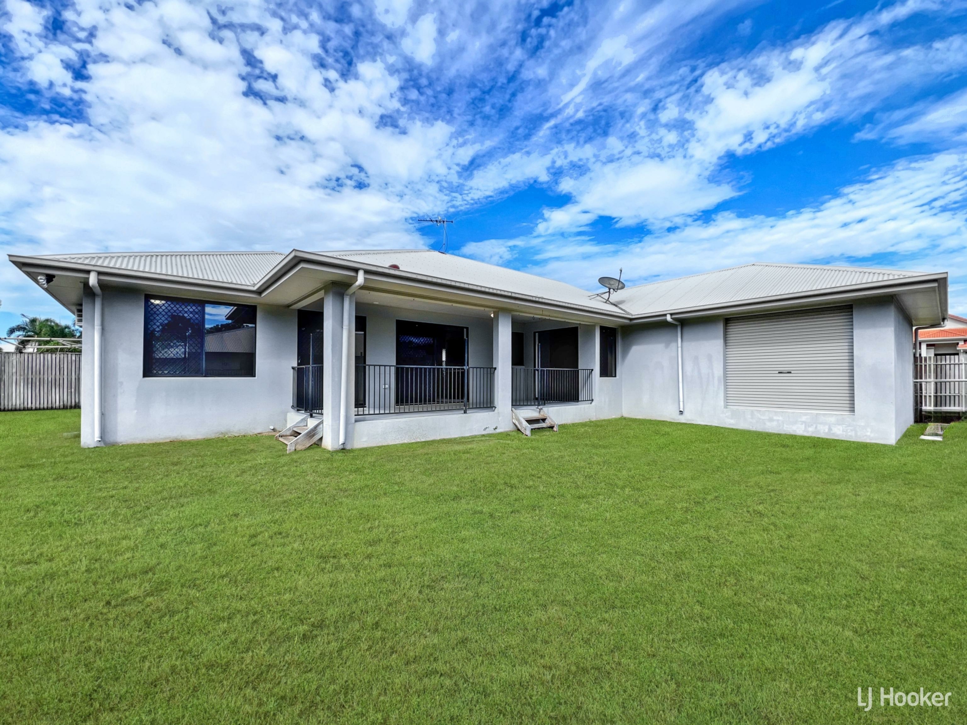 51 Anchorage, BUSHLAND BEACH