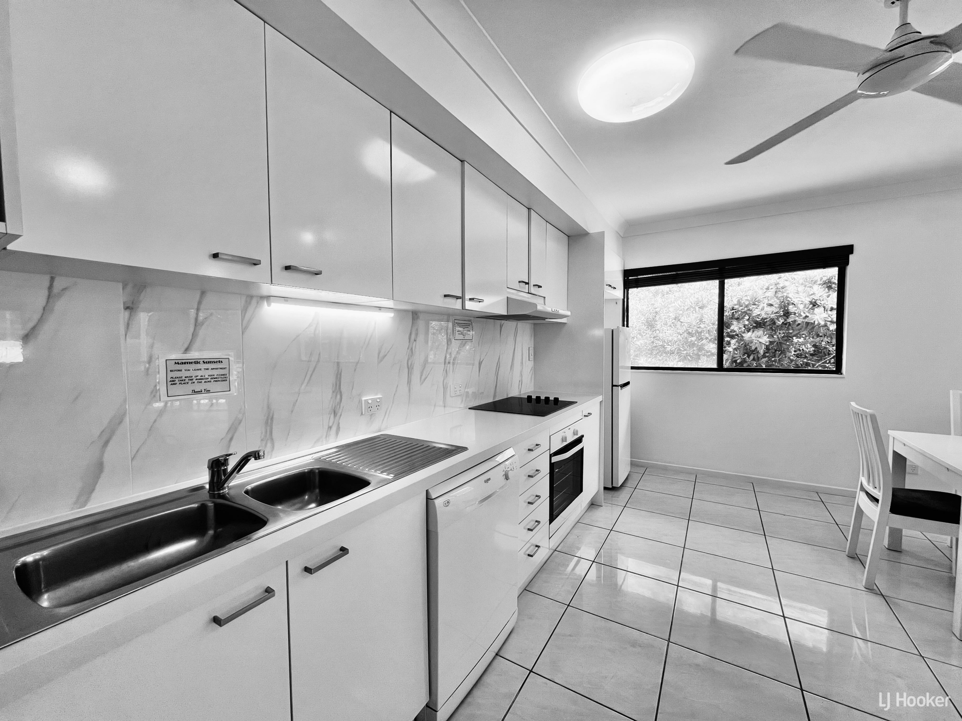 7 Pacific Drive — photo 19 of 23