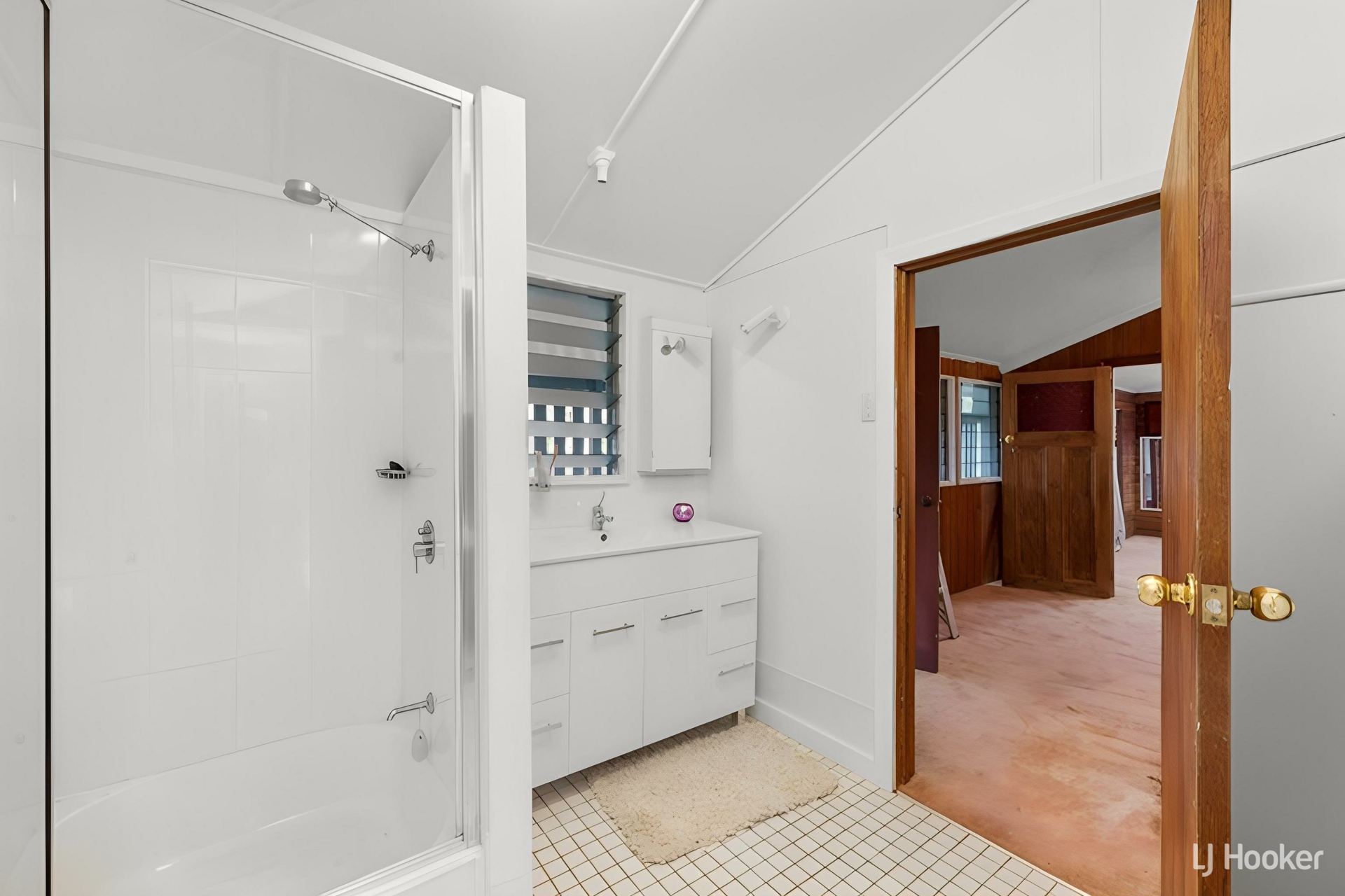 112 Clifford Avenue, YABULU