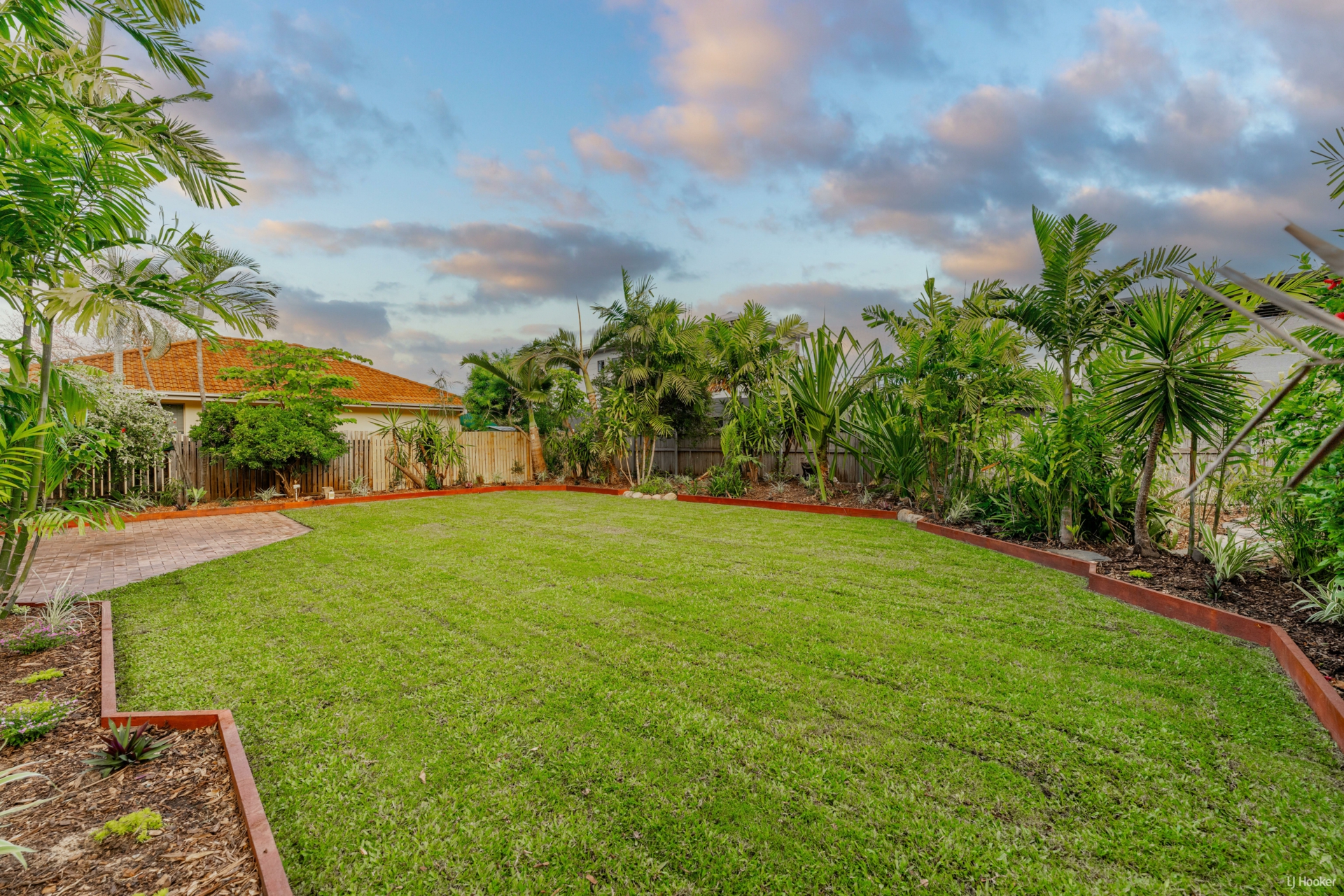 44 Gladstone Street, PIMLICO