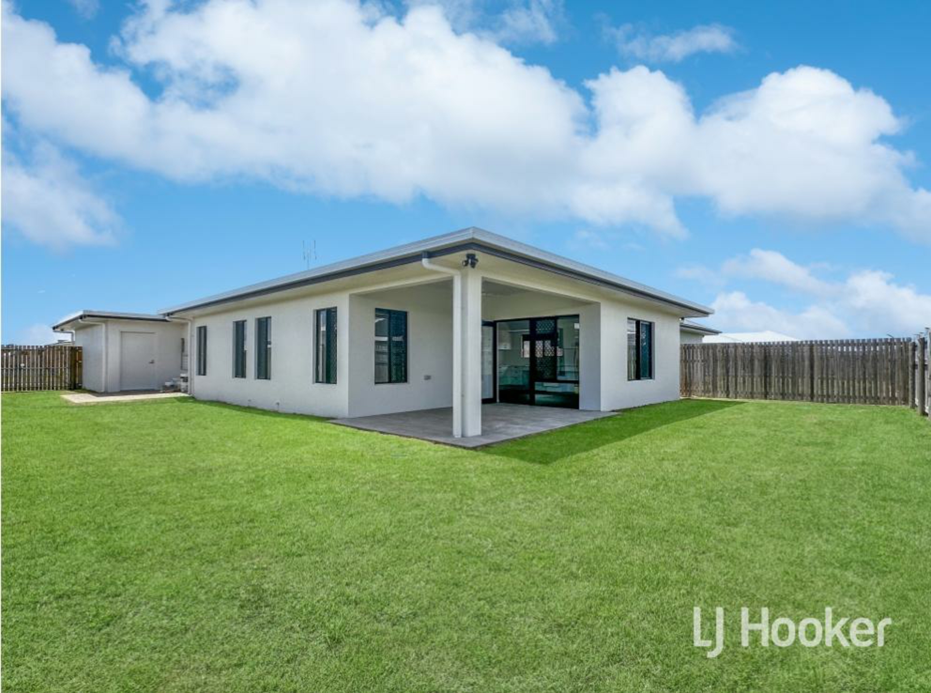 19 Pepperbush Circuit, MOUNT LOW