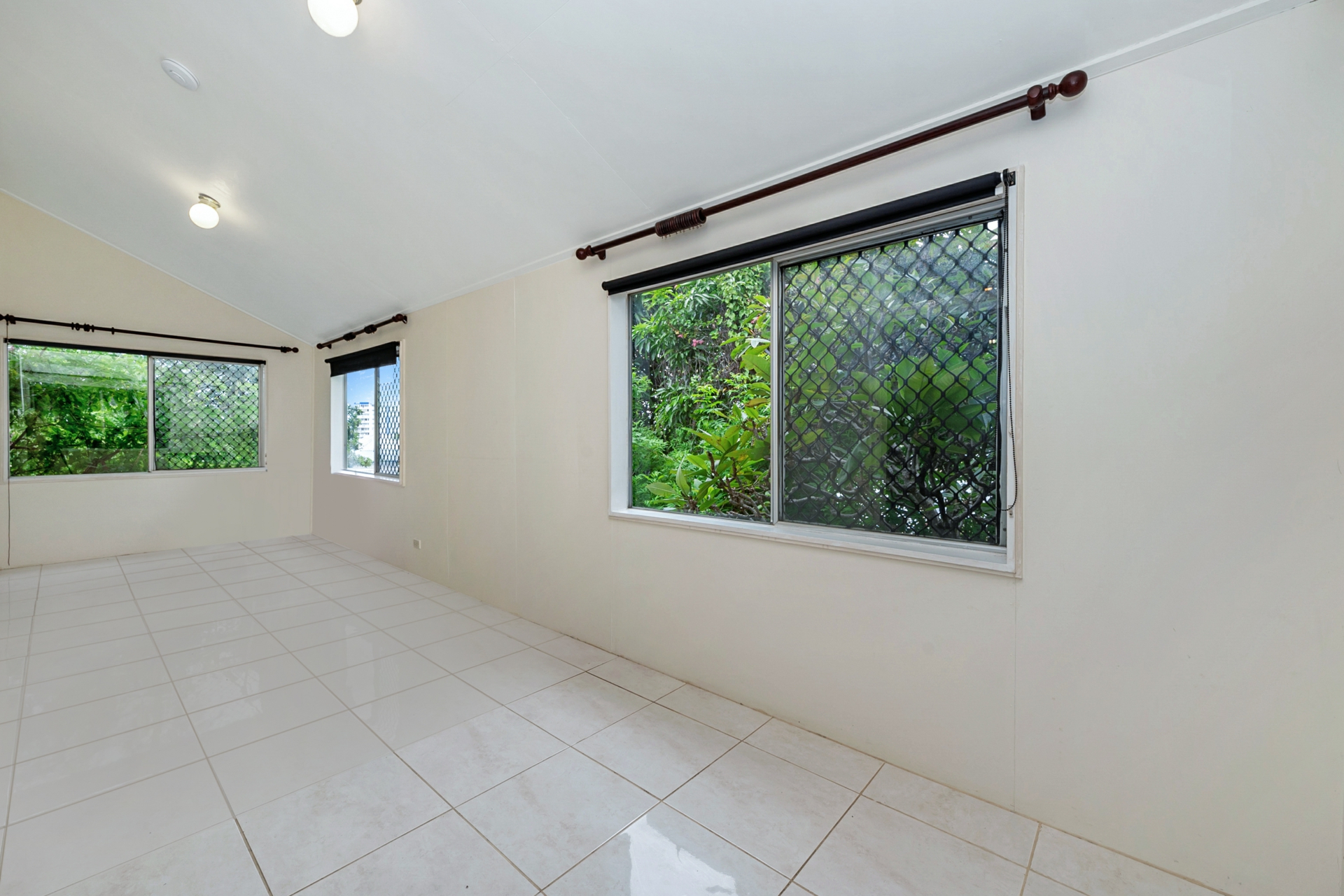 1/10 Melton Terrace, TOWNSVILLE CITY