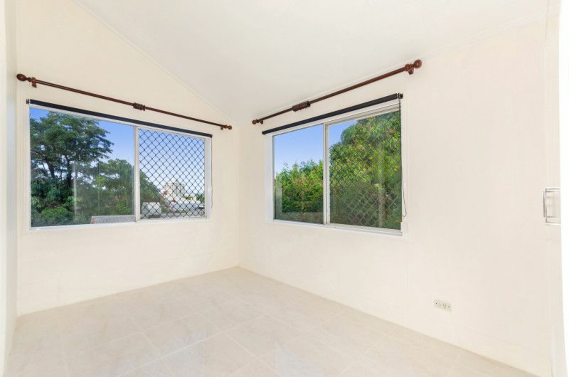 1/10 Melton Terrace, TOWNSVILLE CITY