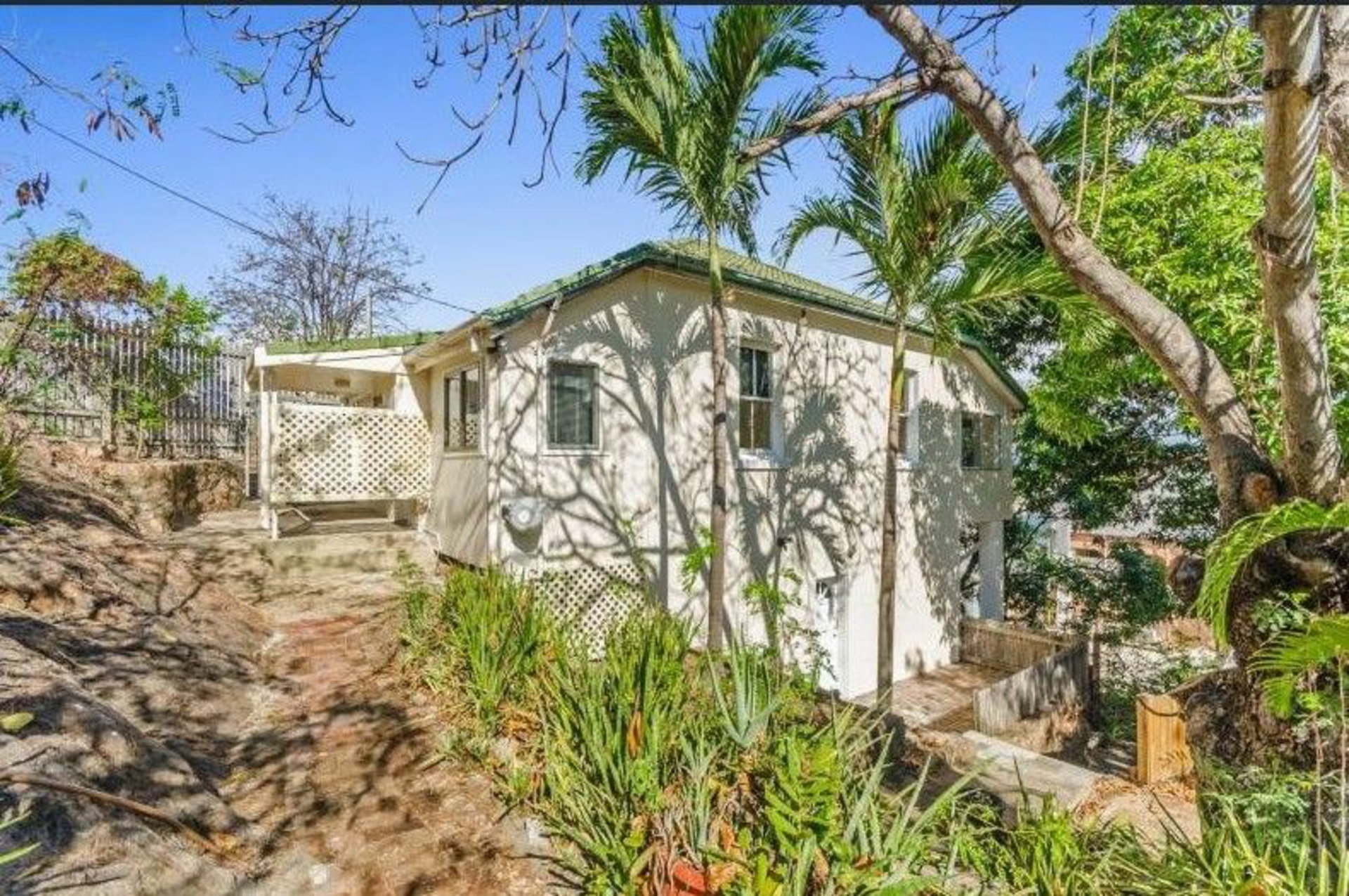 2/10 Melton Terrace, TOWNSVILLE