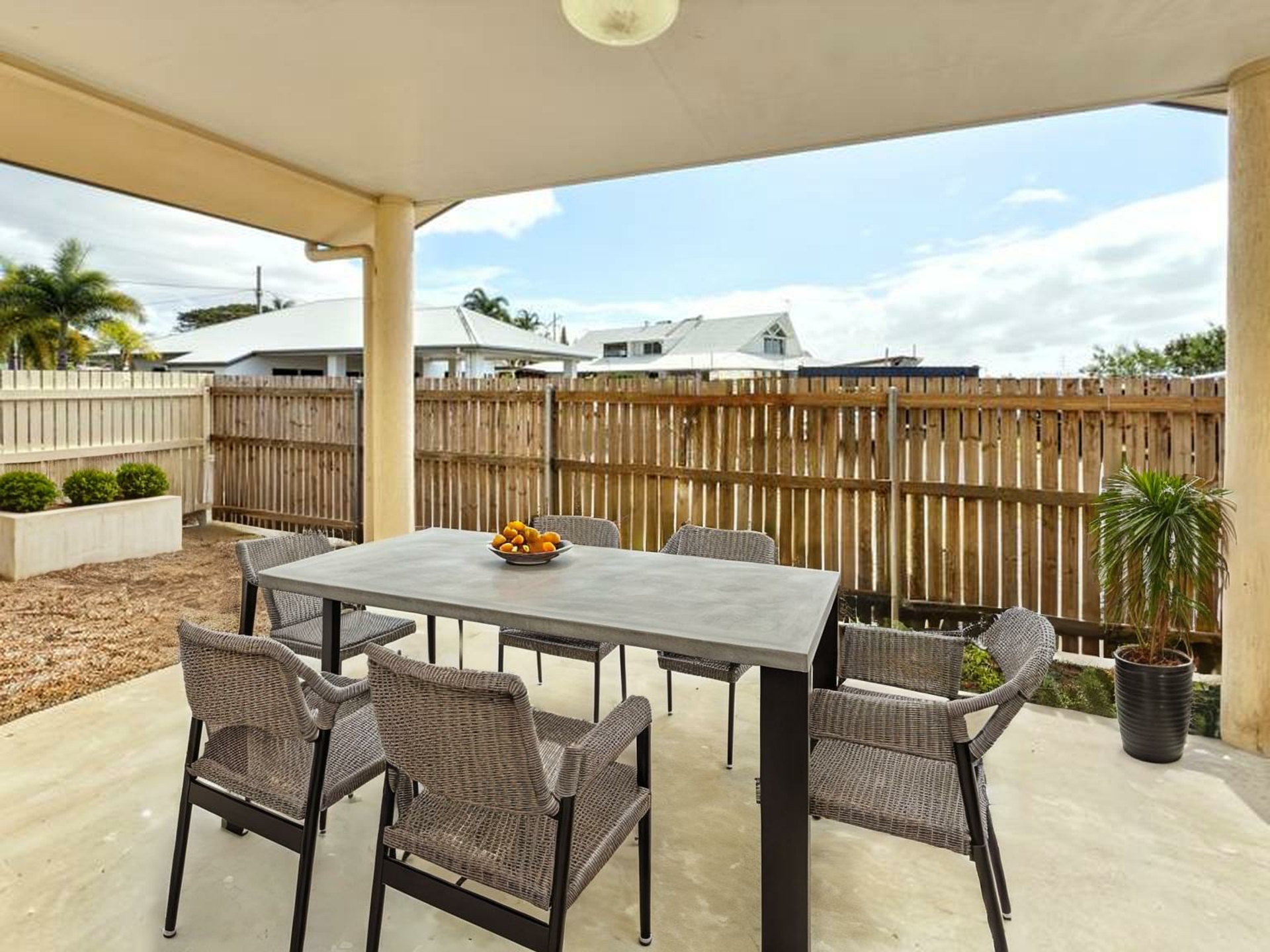 10 Findlater Street, OONOONBA