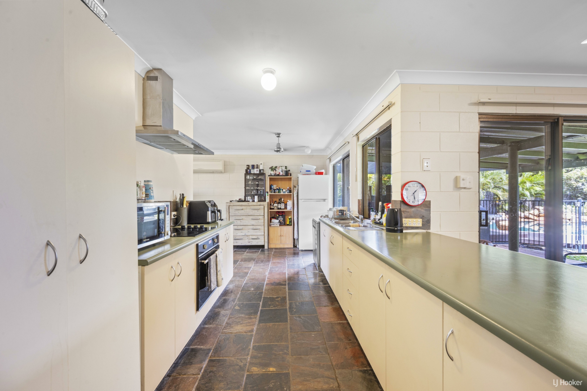 7 Faulkner Street — photo 7 of 10