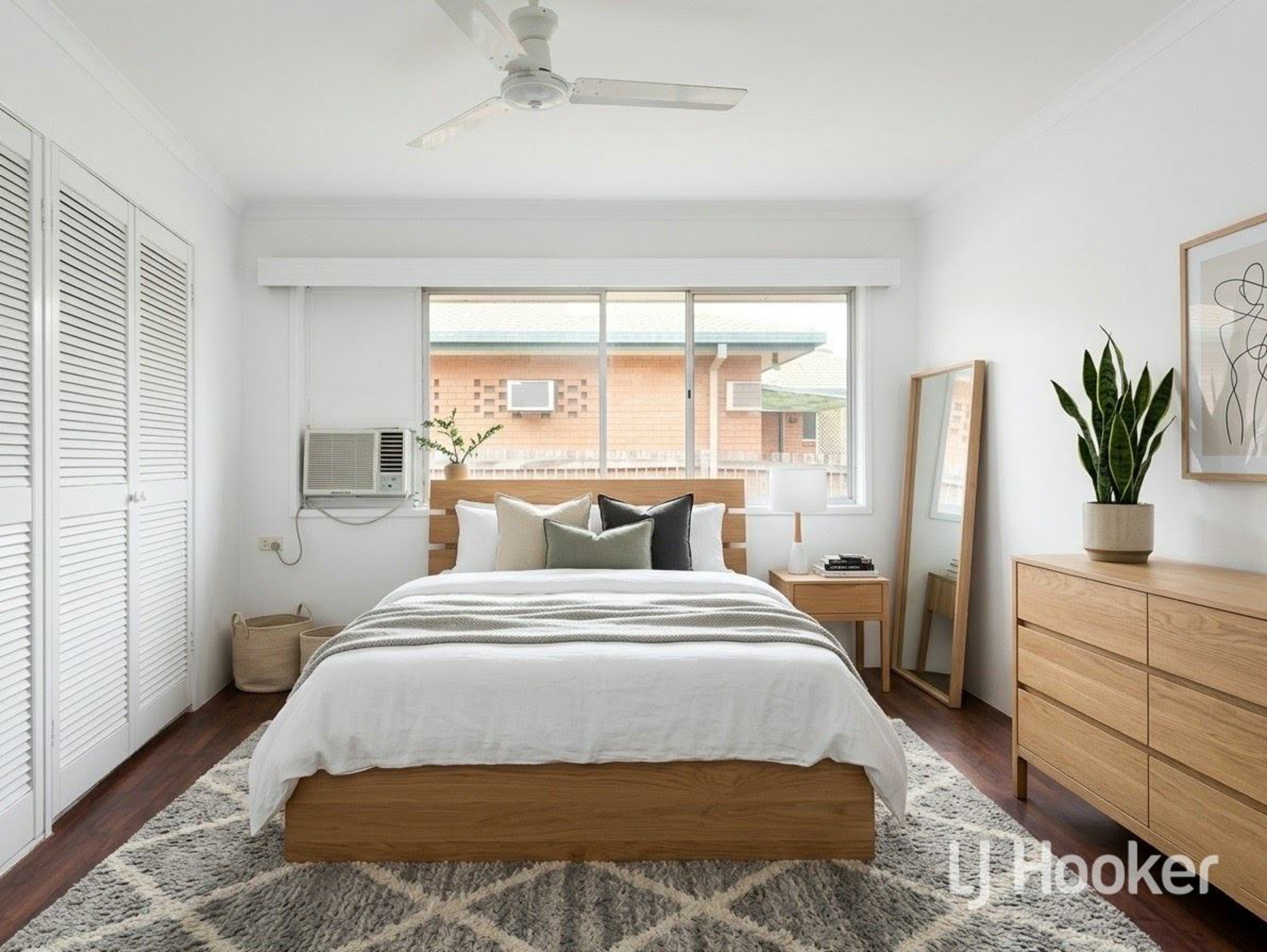 24 Marsh Street — photo 2 of 10
