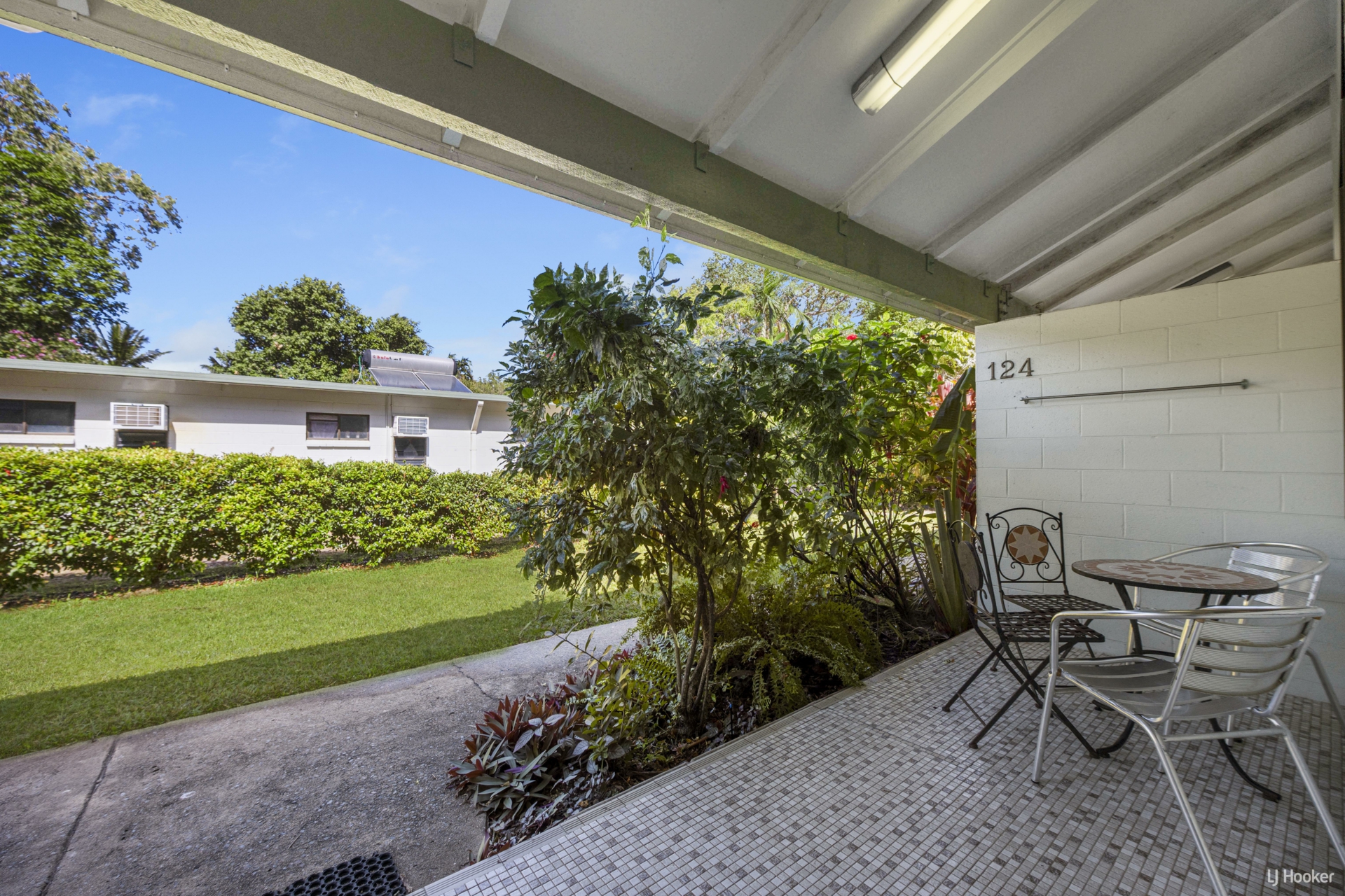 24/61-79 Mandalay Avenue — photo 5 of 10