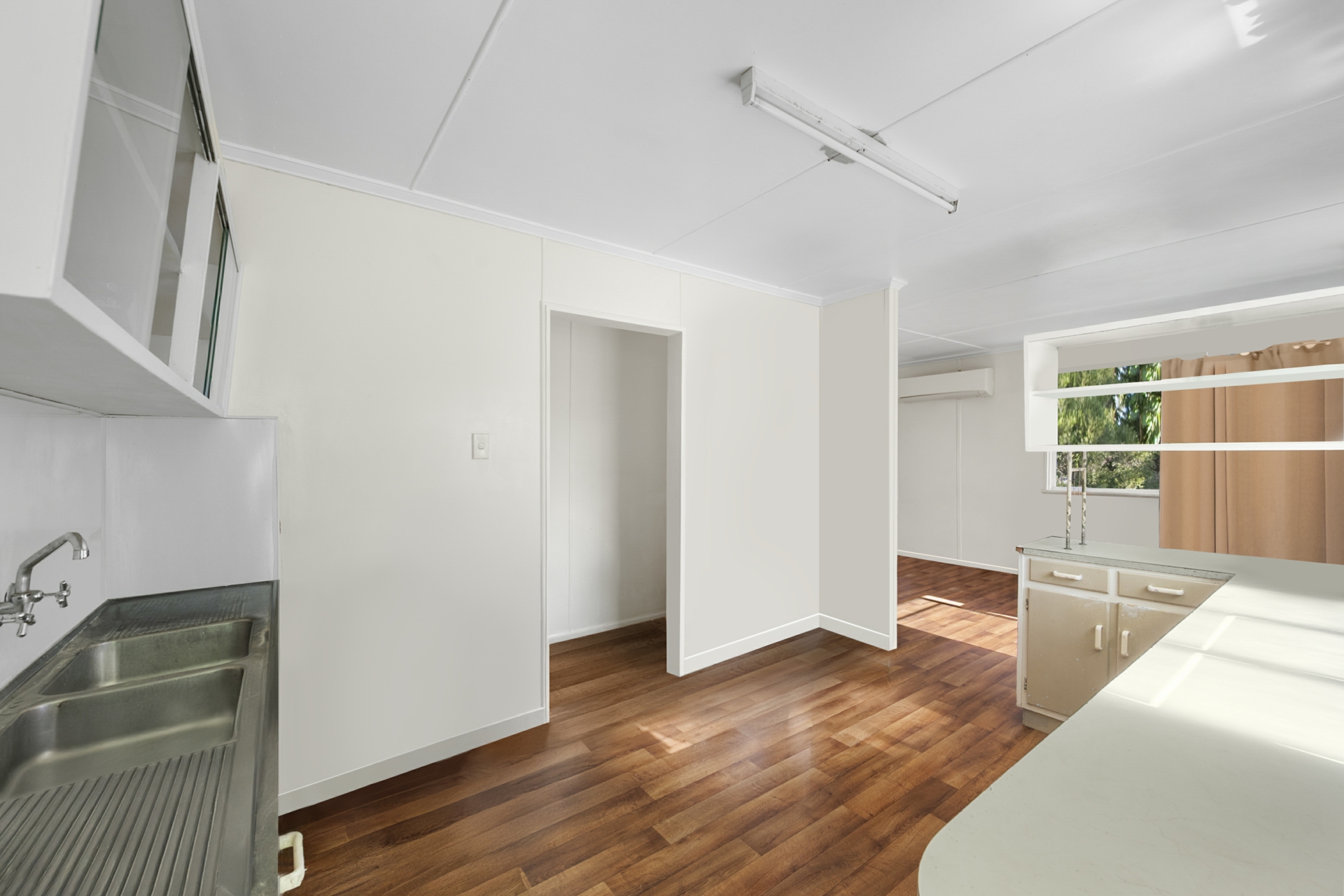 123A Burke Street — photo 3 of 8