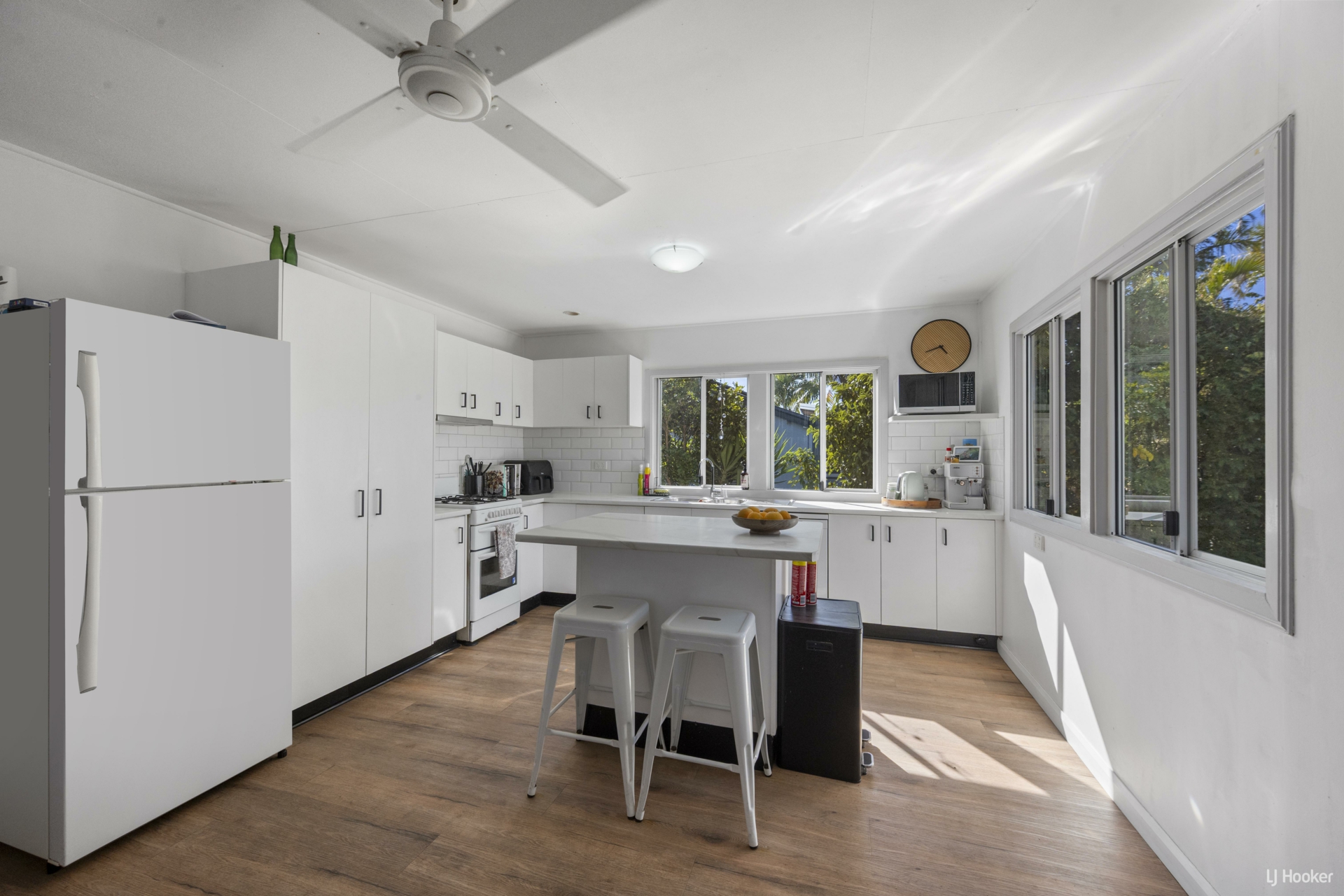 194 Boundary Street — photo 6 of 10