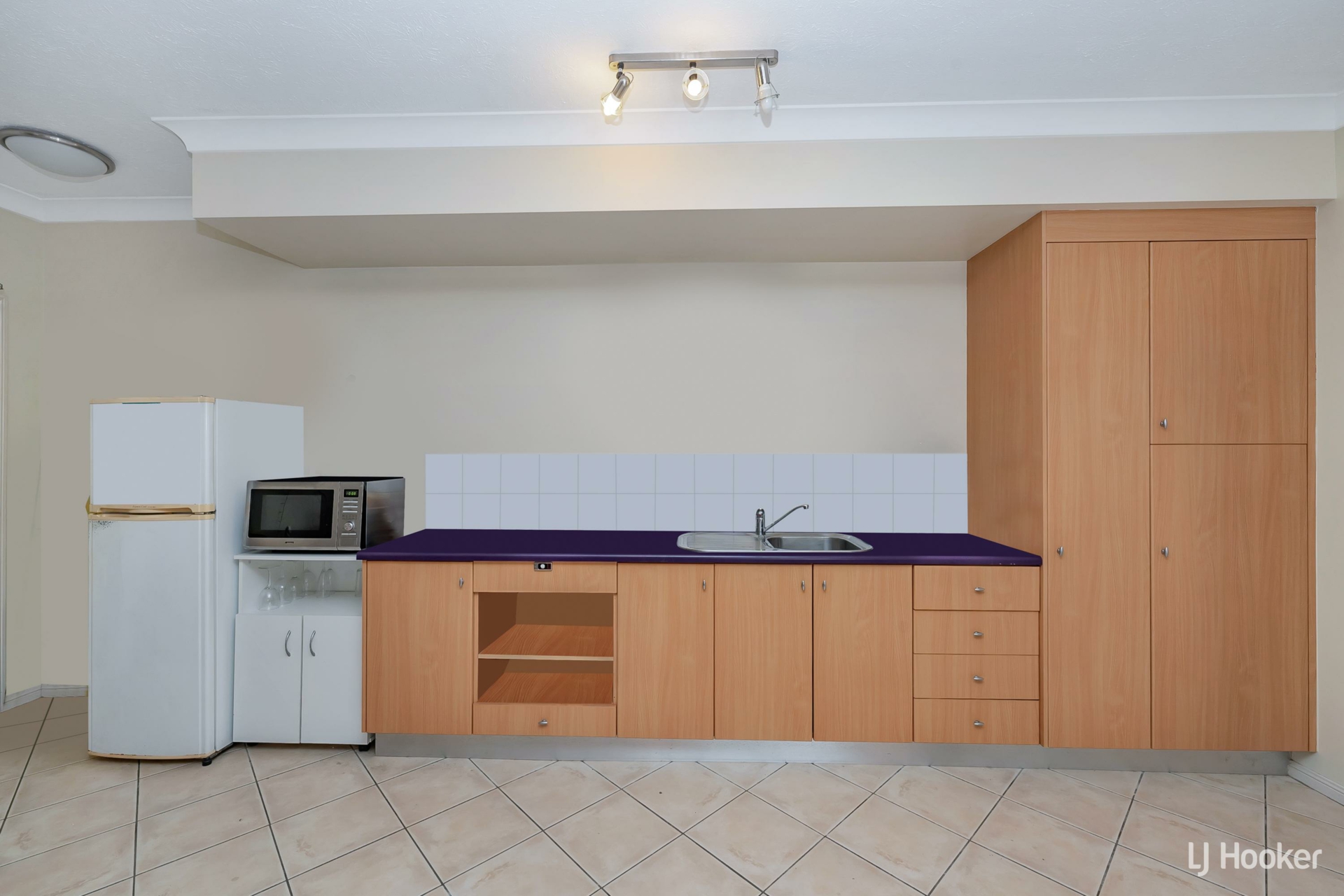 17/48-52 Mitchell Street — photo 3 of 7