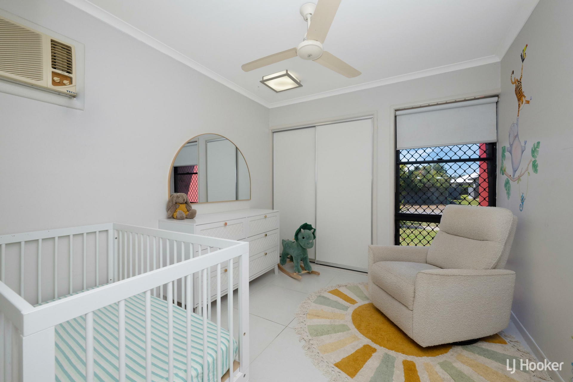 77 Corbett Street — photo 9 of 11