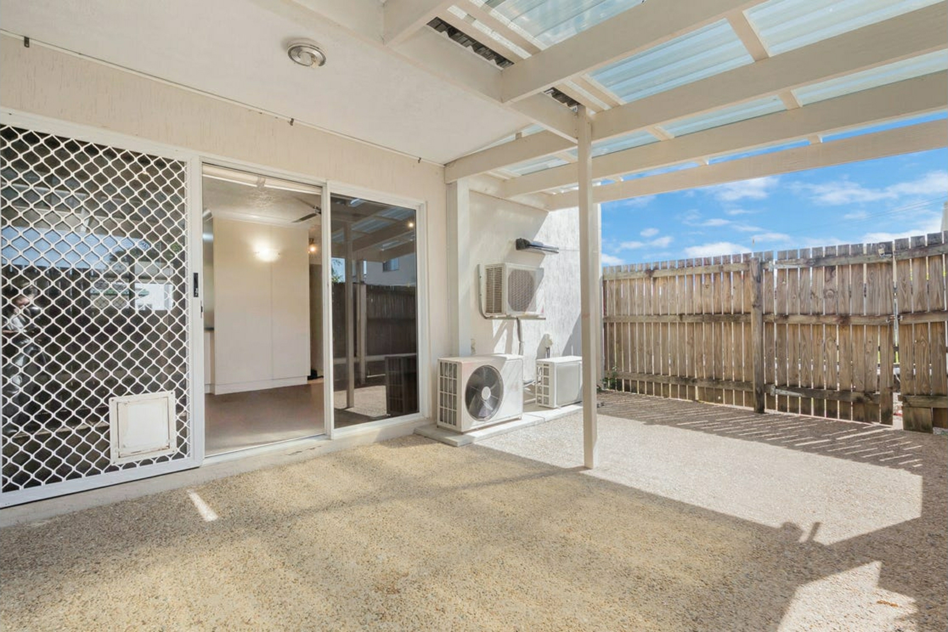9/8-10 Gleeson Street — photo 6 of 9