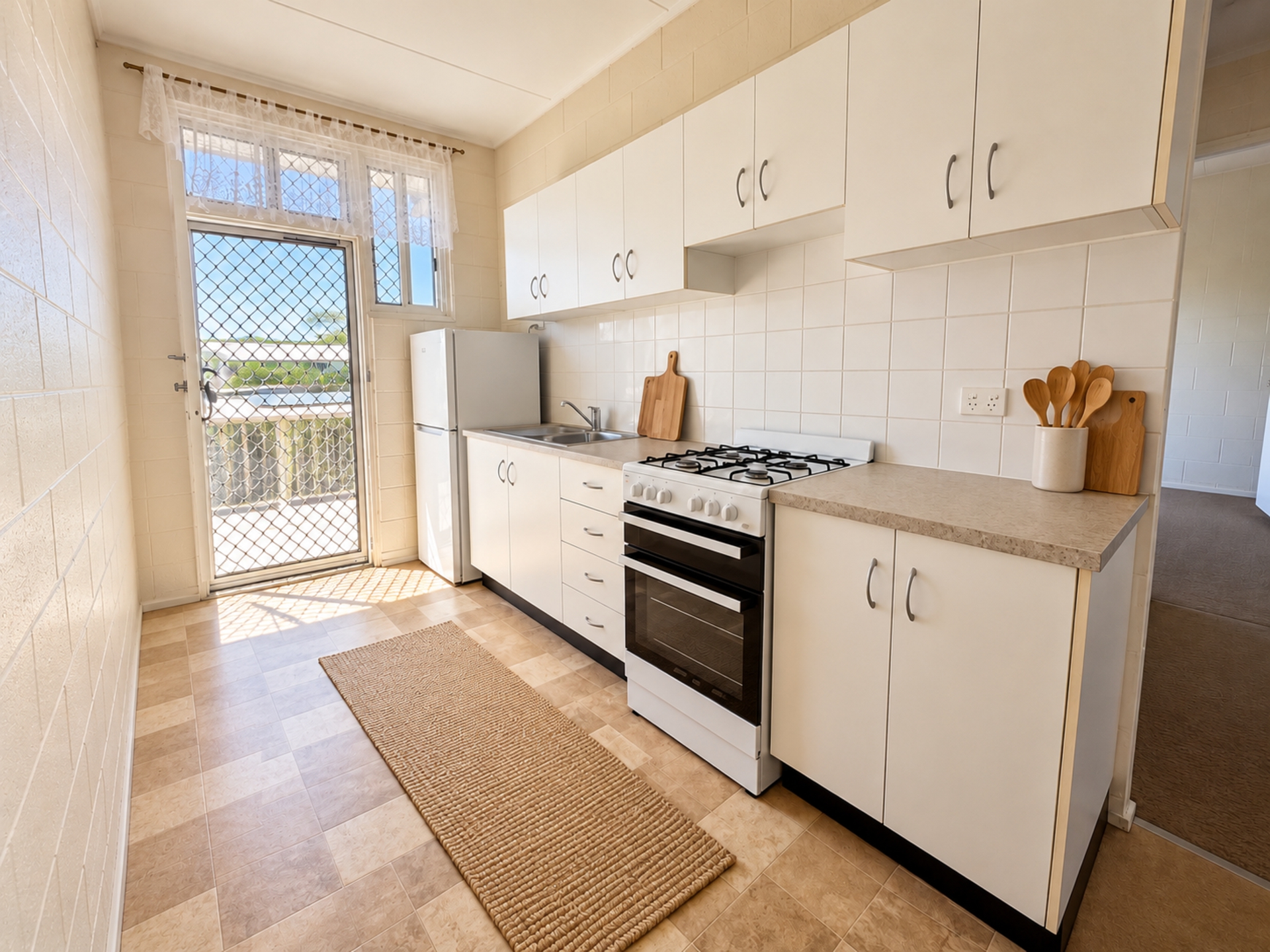 8/133 Eyre Street — photo from LJ Hooker Townsville