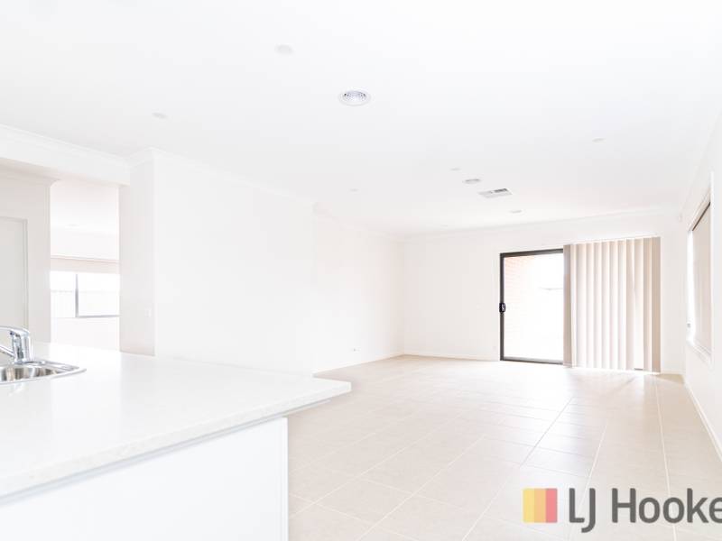 3 Henderson Drive, TARNEIT