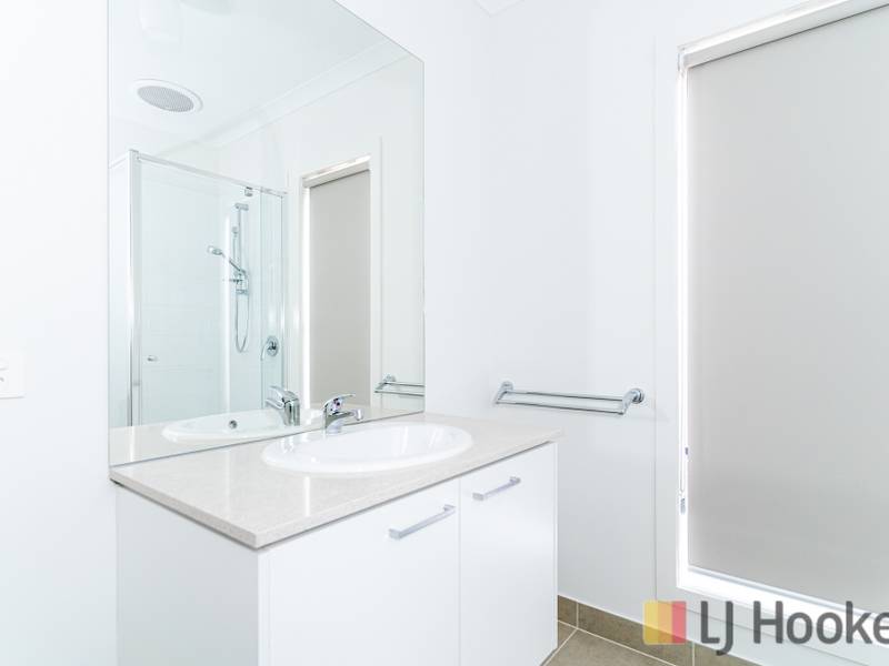 3 Henderson Drive, TARNEIT