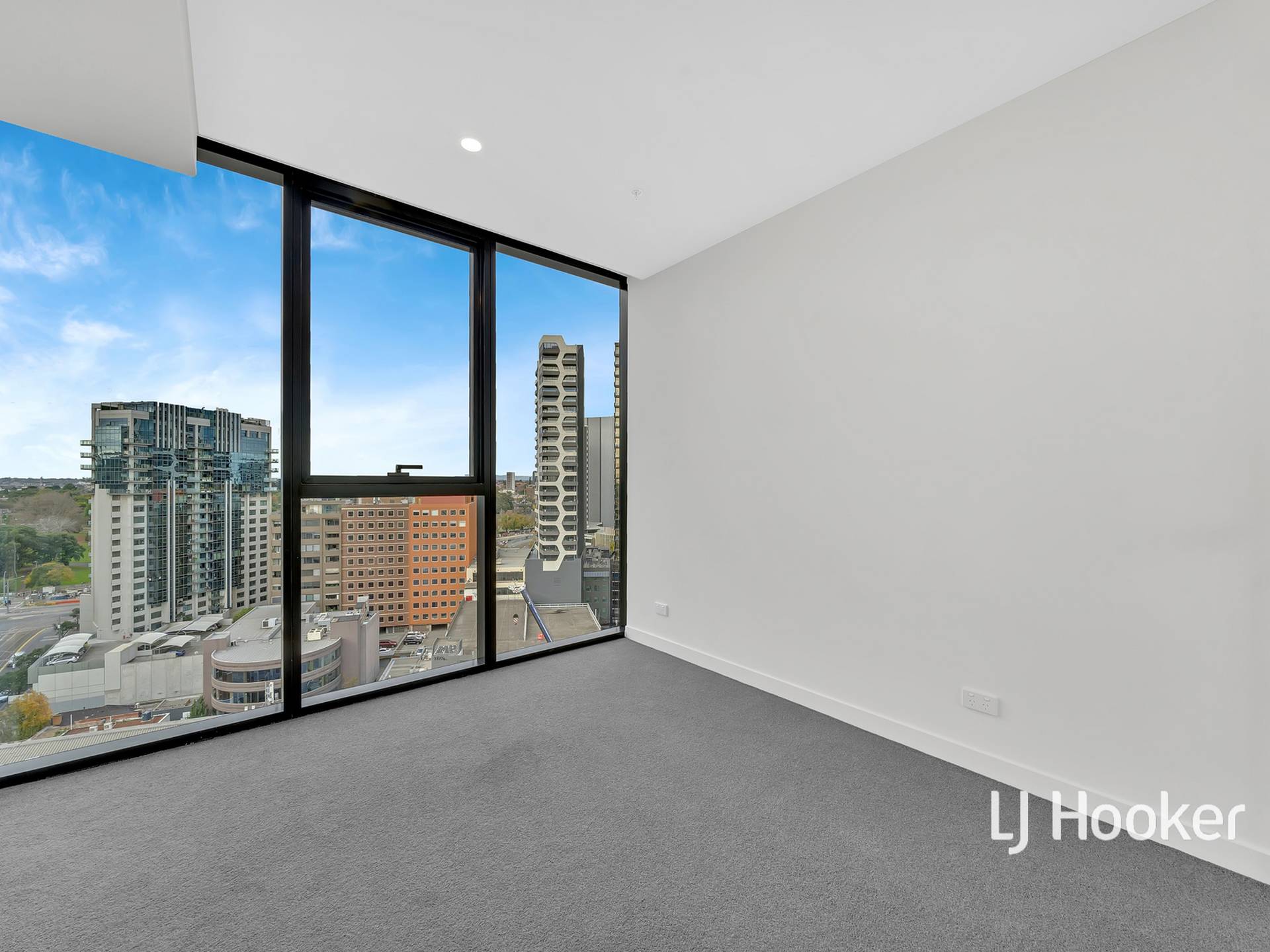 1602/39 Park Street, SOUTH MELBOURNE