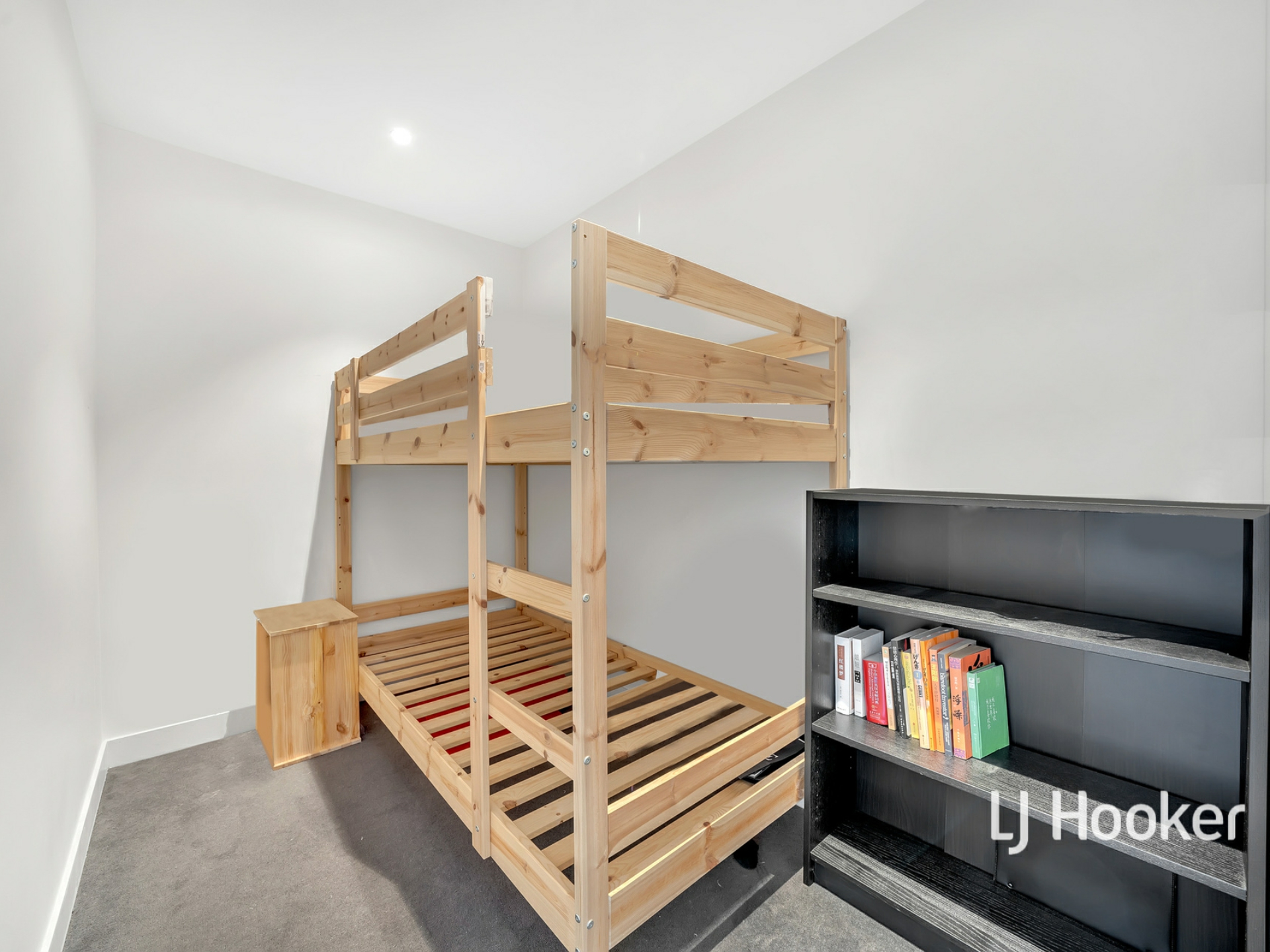 210/88 Carlisle Street, ST KILDA