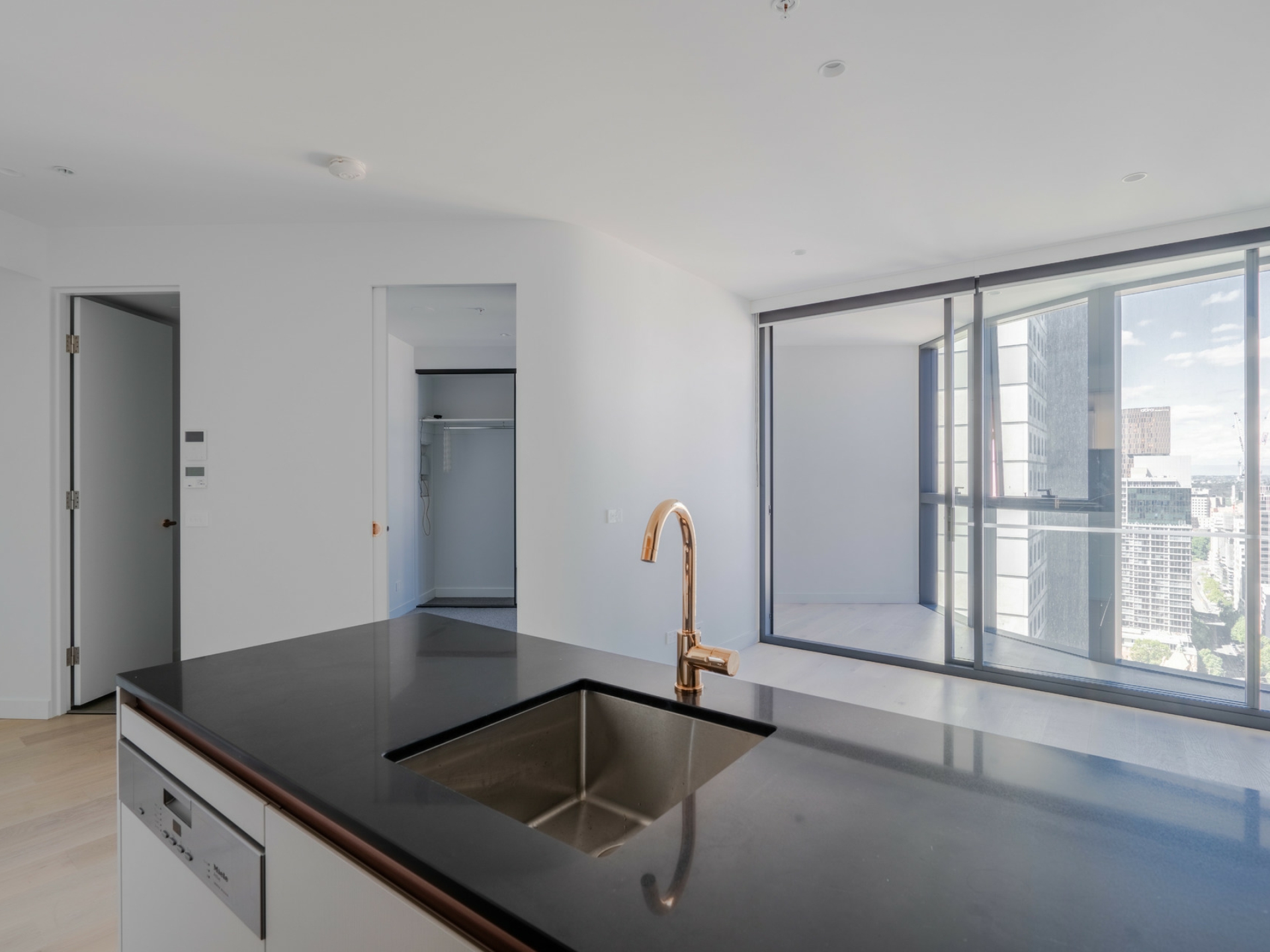 3411/228 La Trobe Street, MELBOURNE