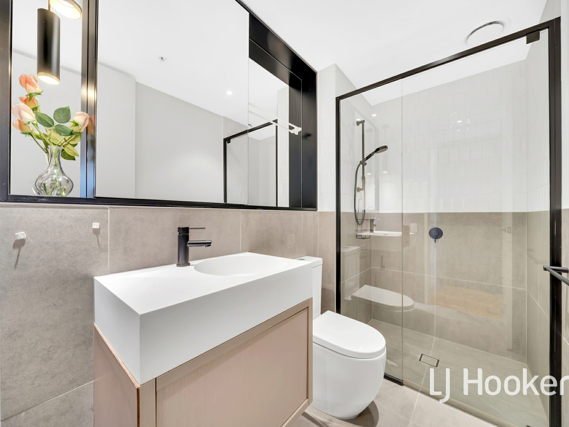 815/145 Queensberry Street, CARLTON