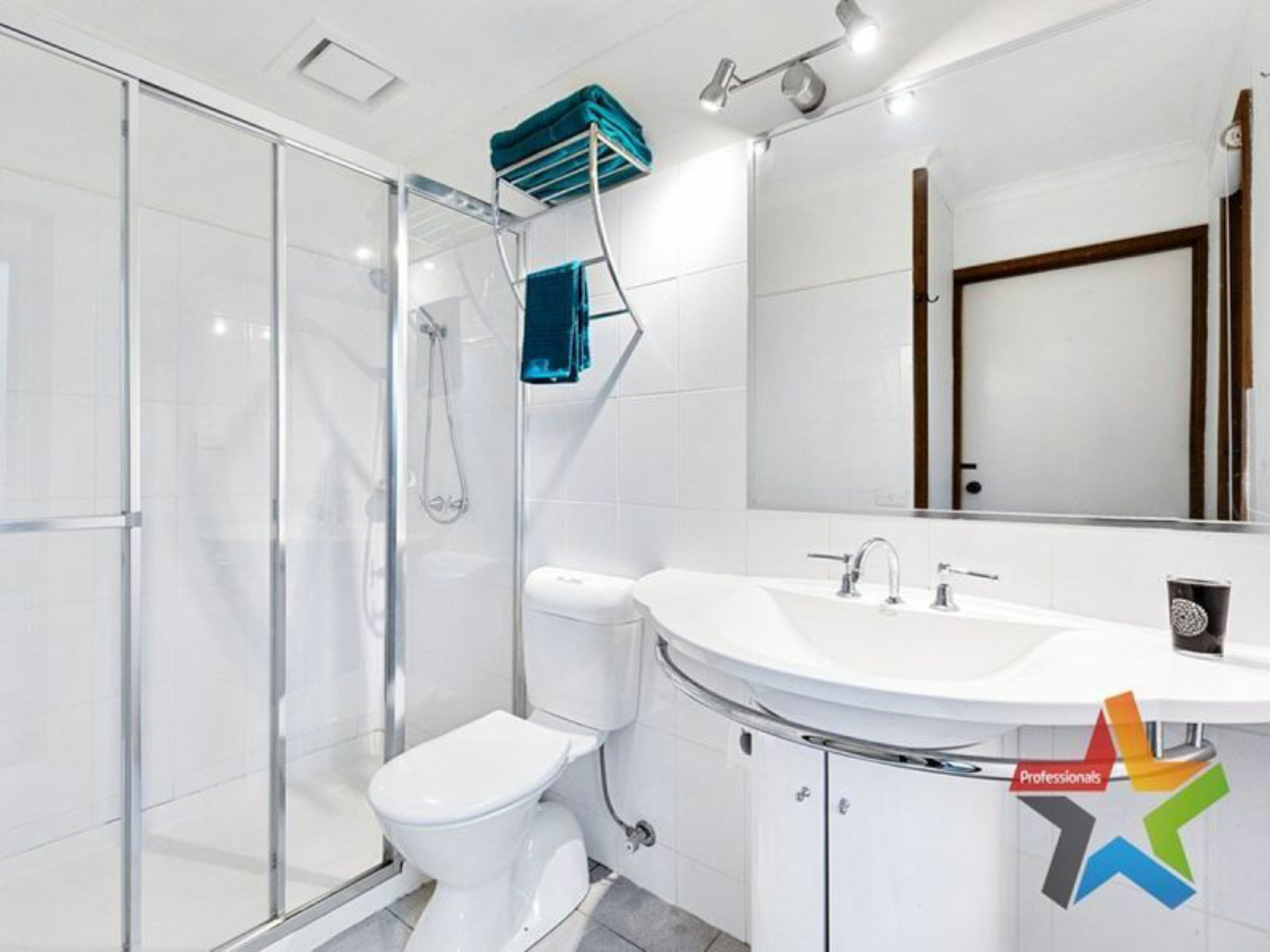 20 Henty Court, CROYDON