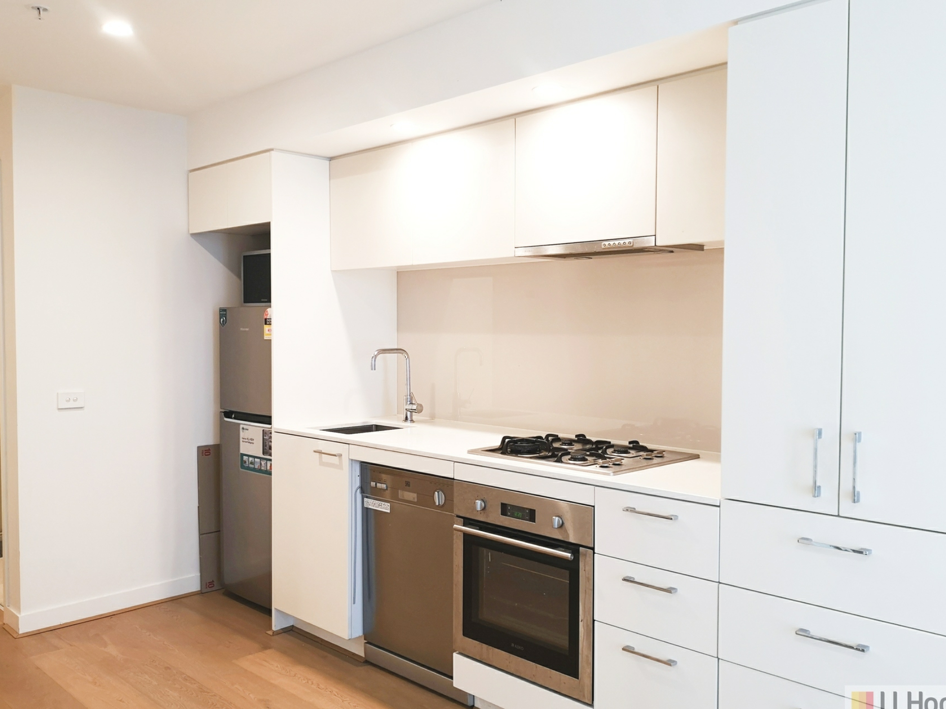 1901/36 La Trobe Street, MELBOURNE