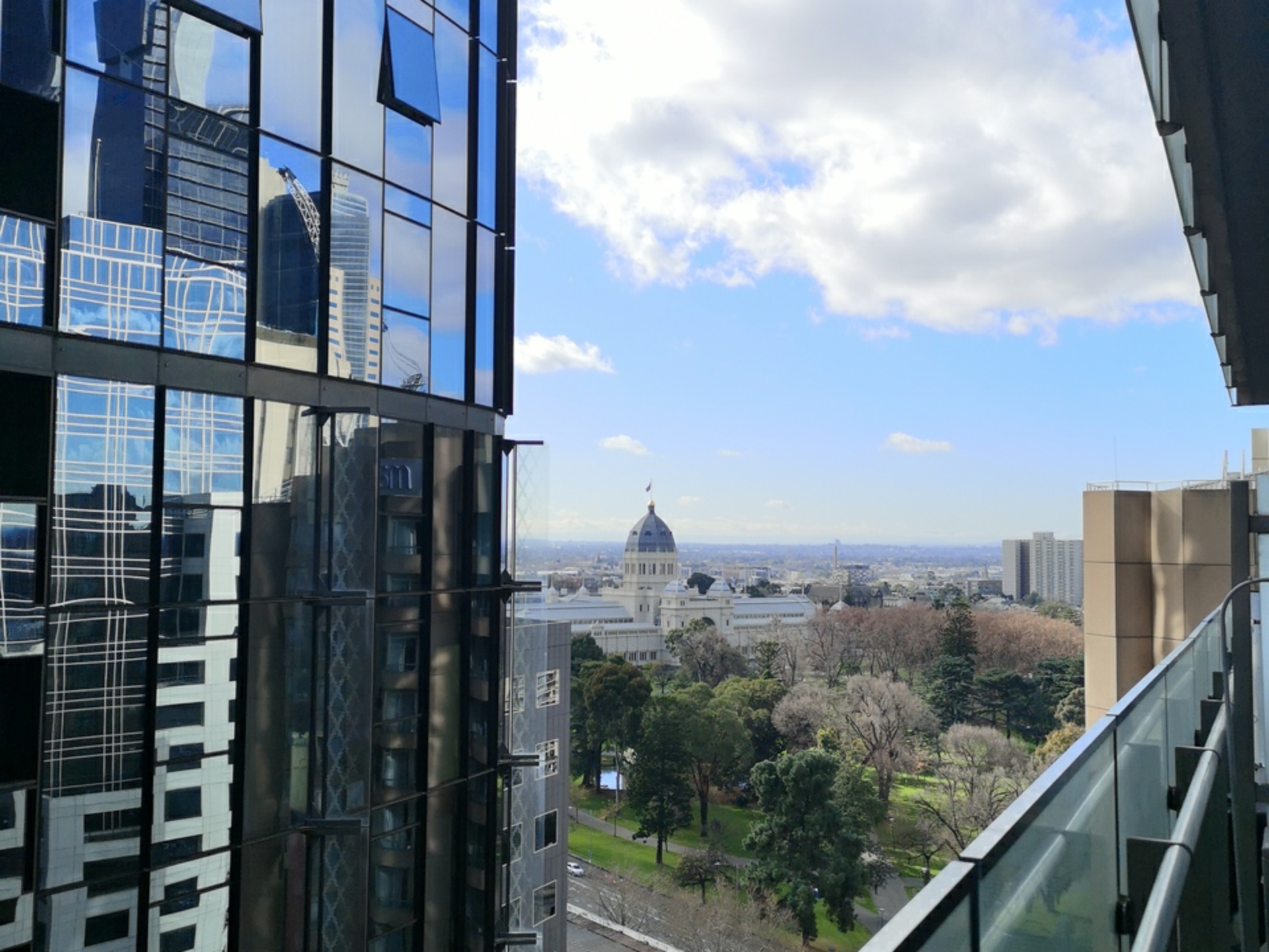1901/36 La Trobe Street, MELBOURNE