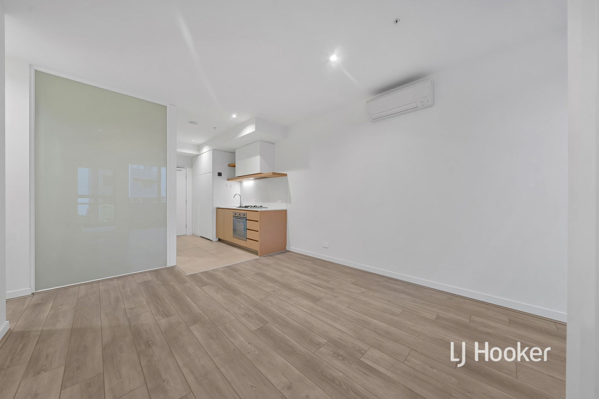 203/11 Bond Street, Caulfield North