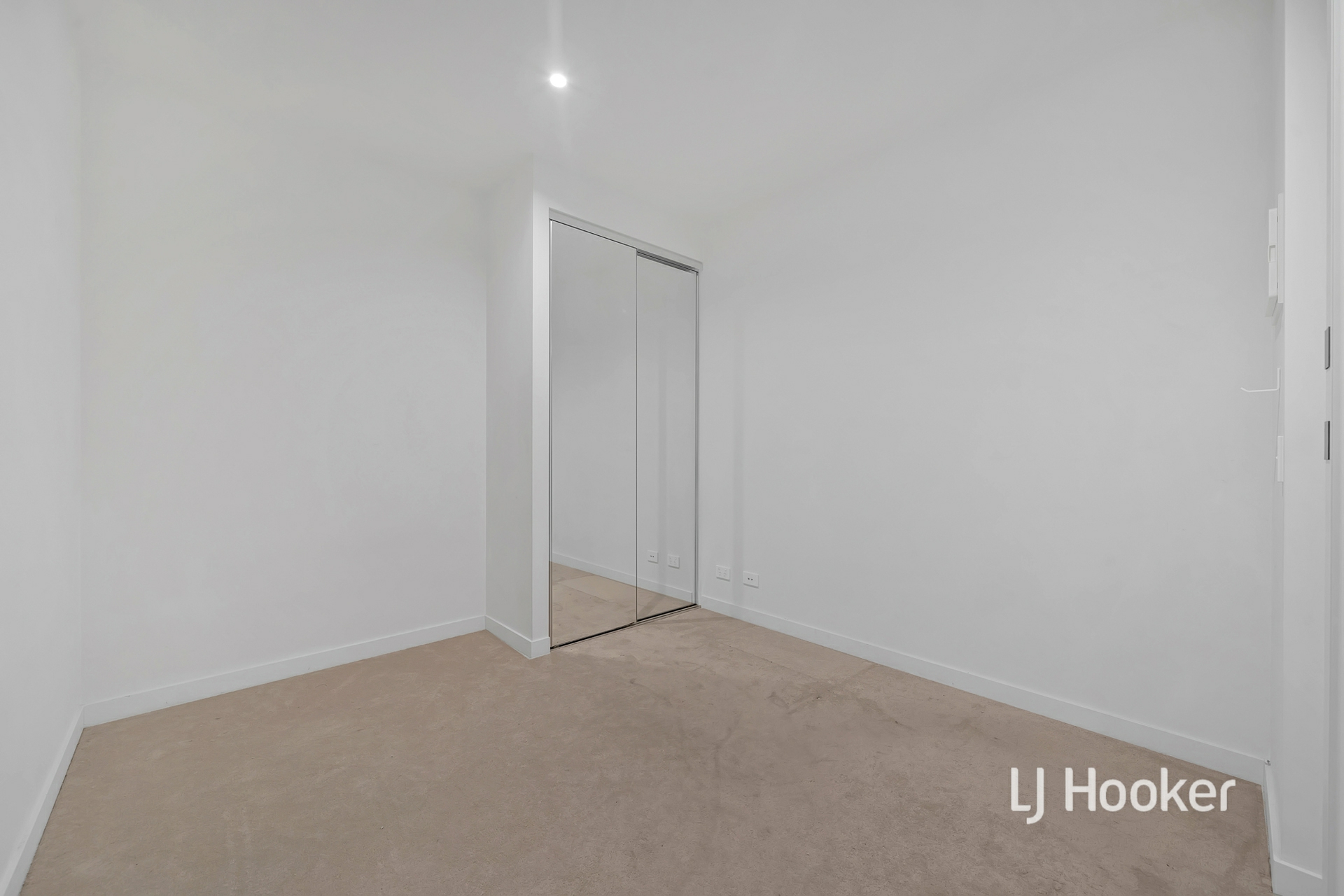 203/11 Bond Street, Caulfield North