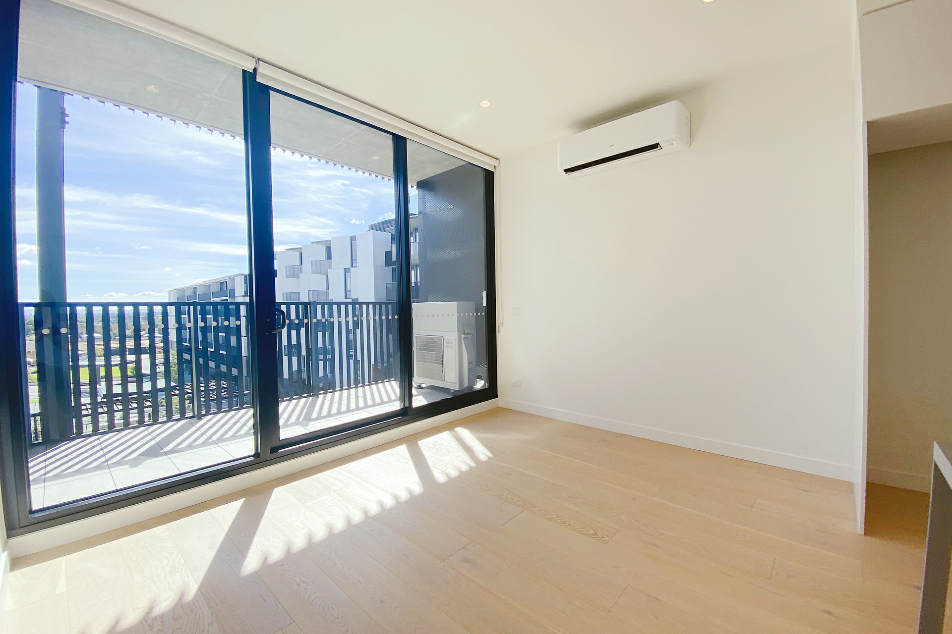 303B/11 Foundation Boulevard, BURWOOD EAST