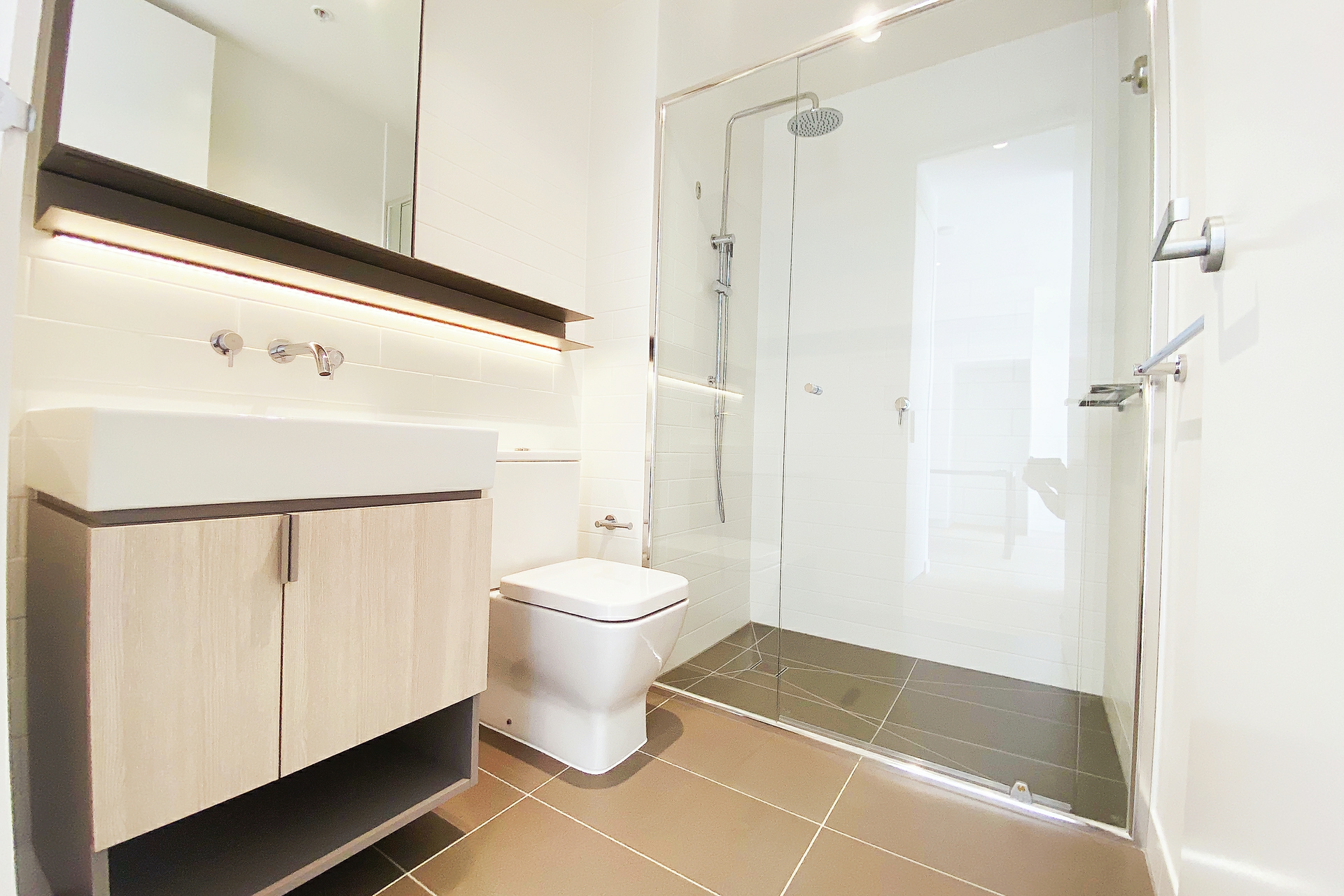 303B/11 Foundation Boulevard, BURWOOD EAST