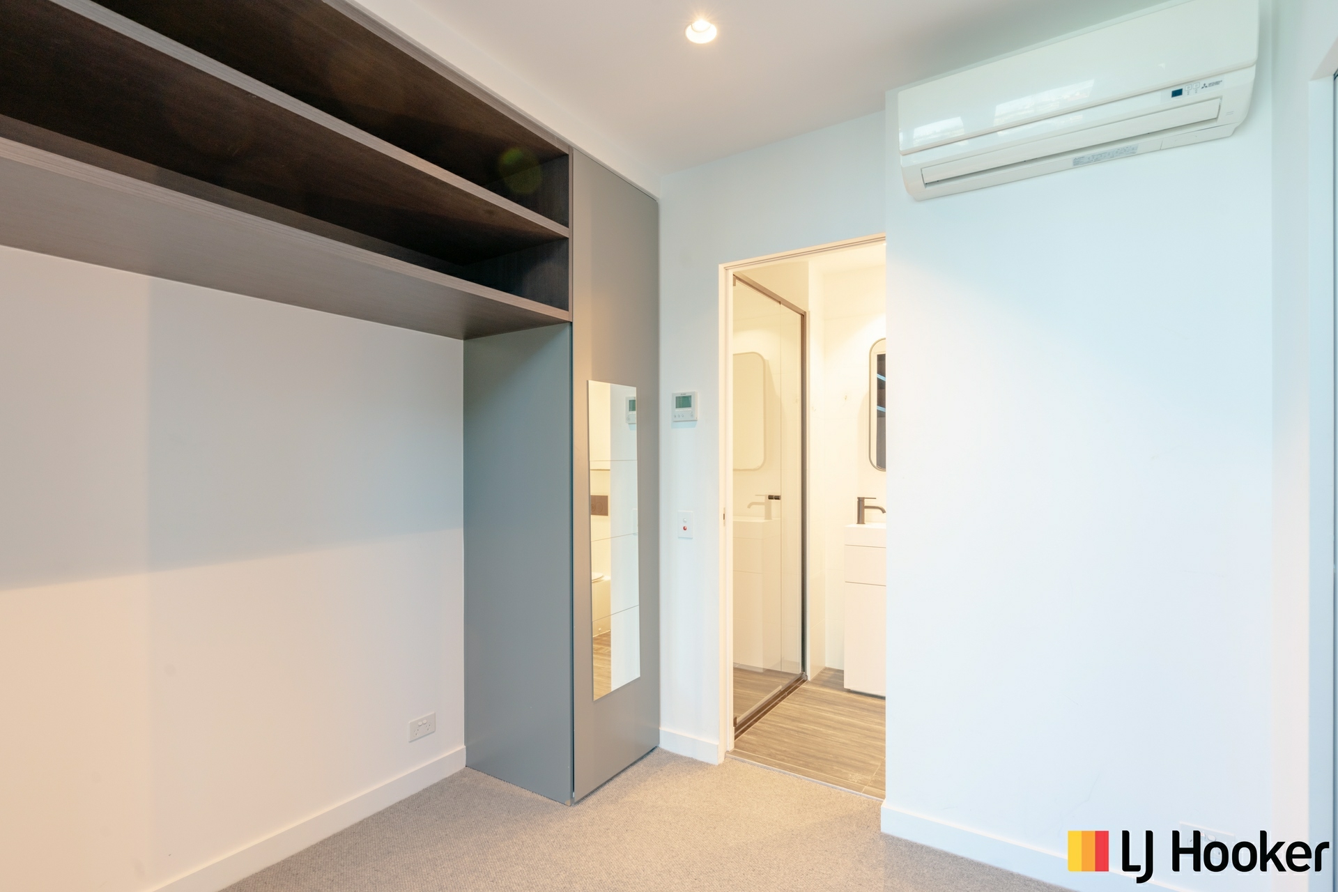 1704/462 Elizabeth Street, MELBOURNE