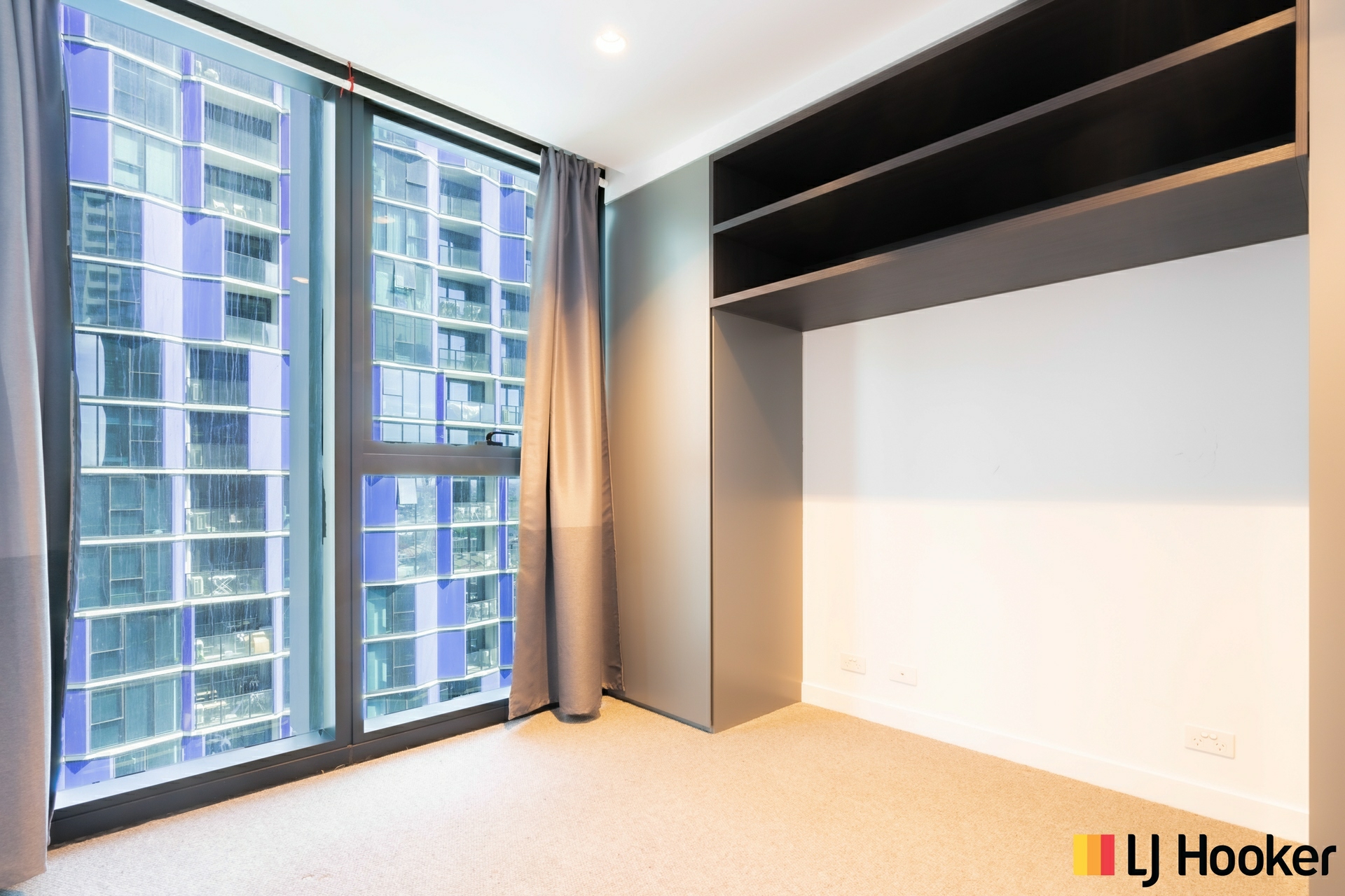 1704/462 Elizabeth Street, MELBOURNE