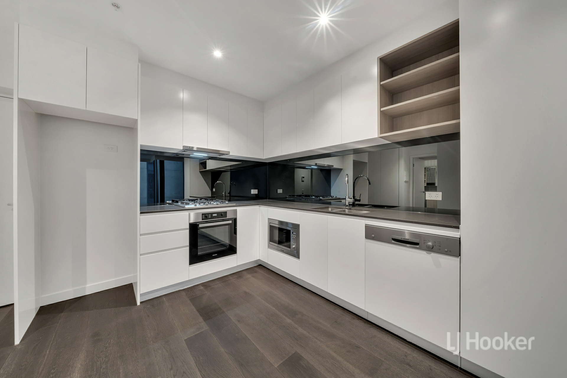 1503/245 City Road, SOUTHBANK
