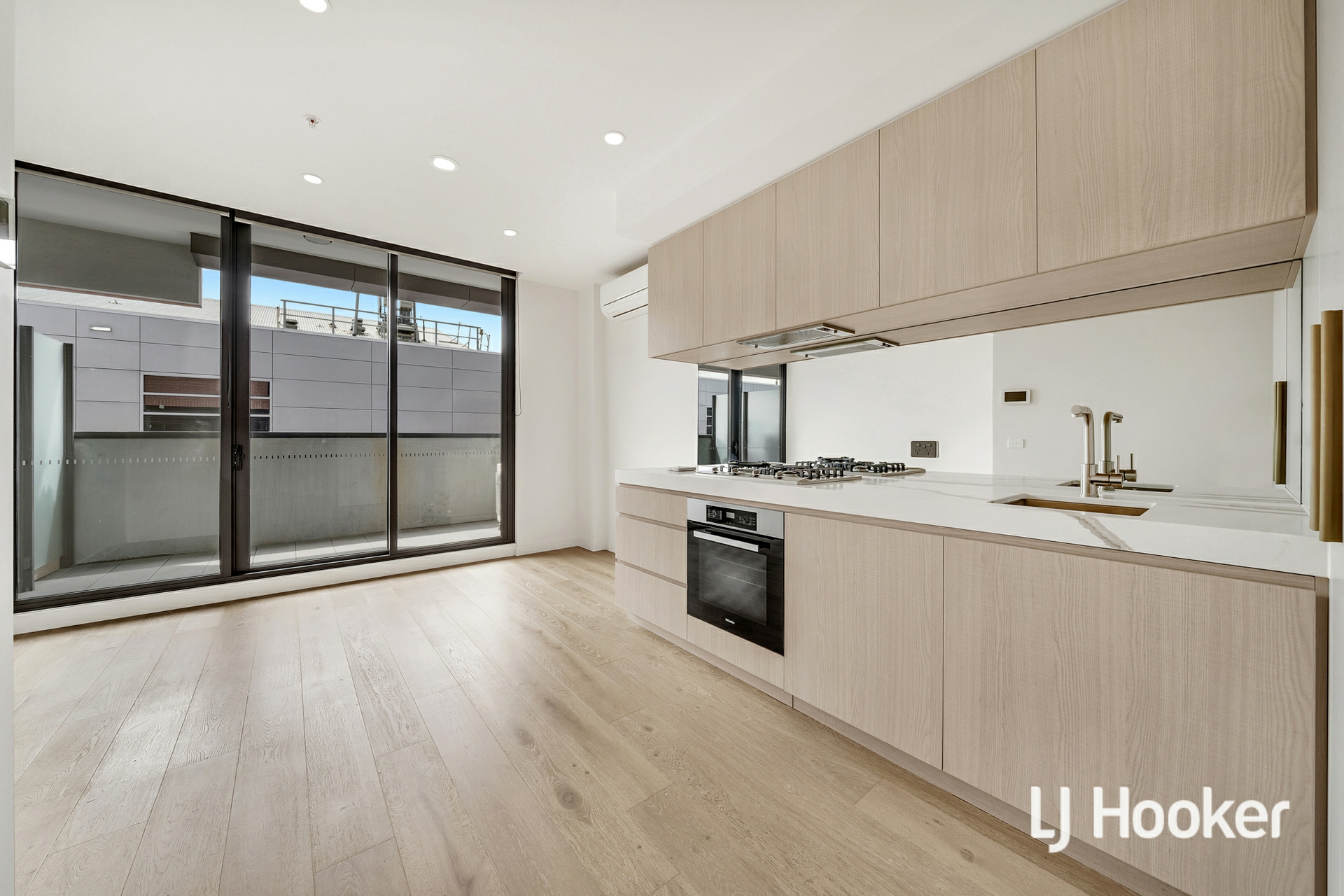 316W/105 Batman Street, WEST MELBOURNE