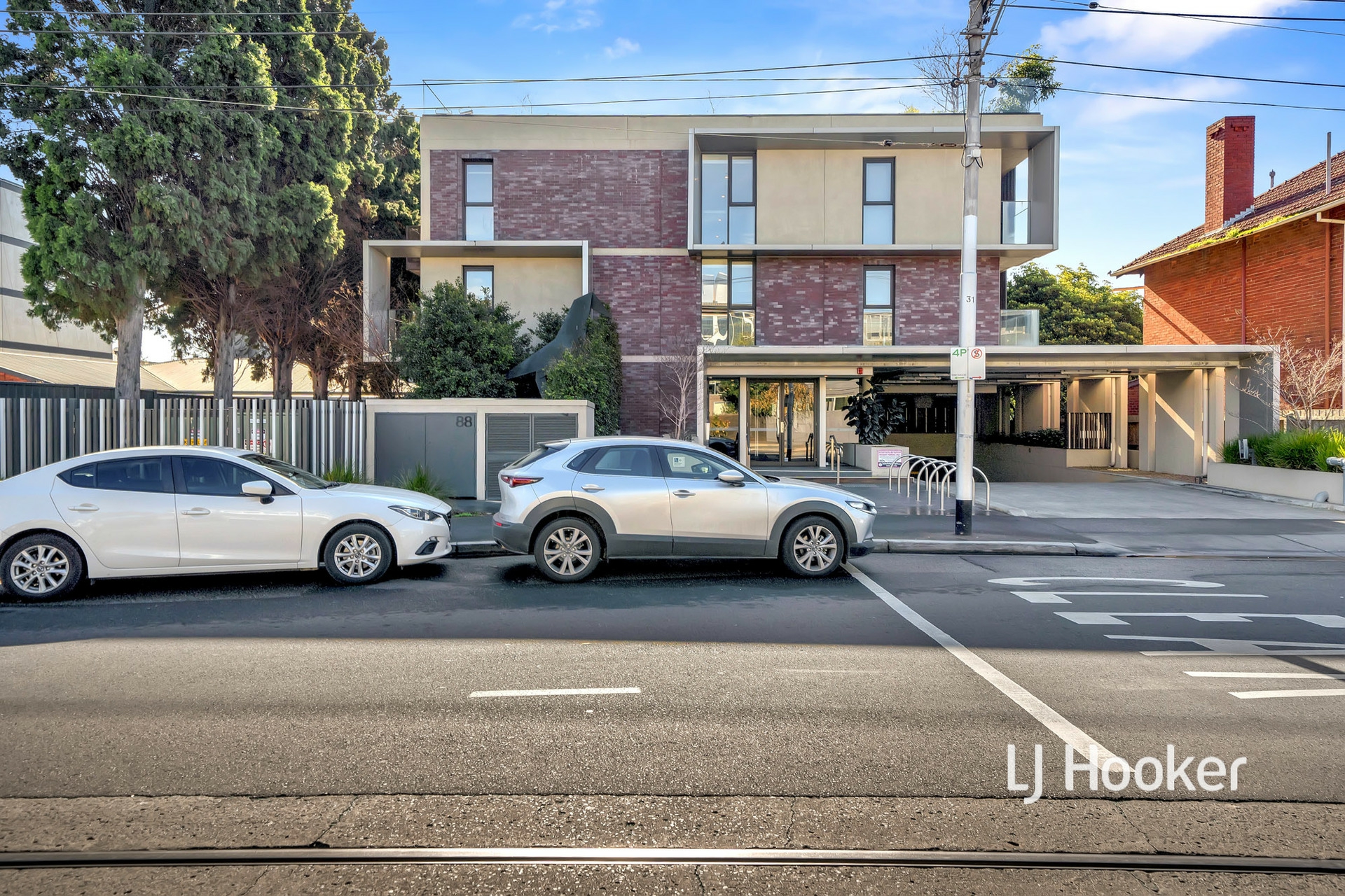 210/88 Carlisle Street, ST KILDA