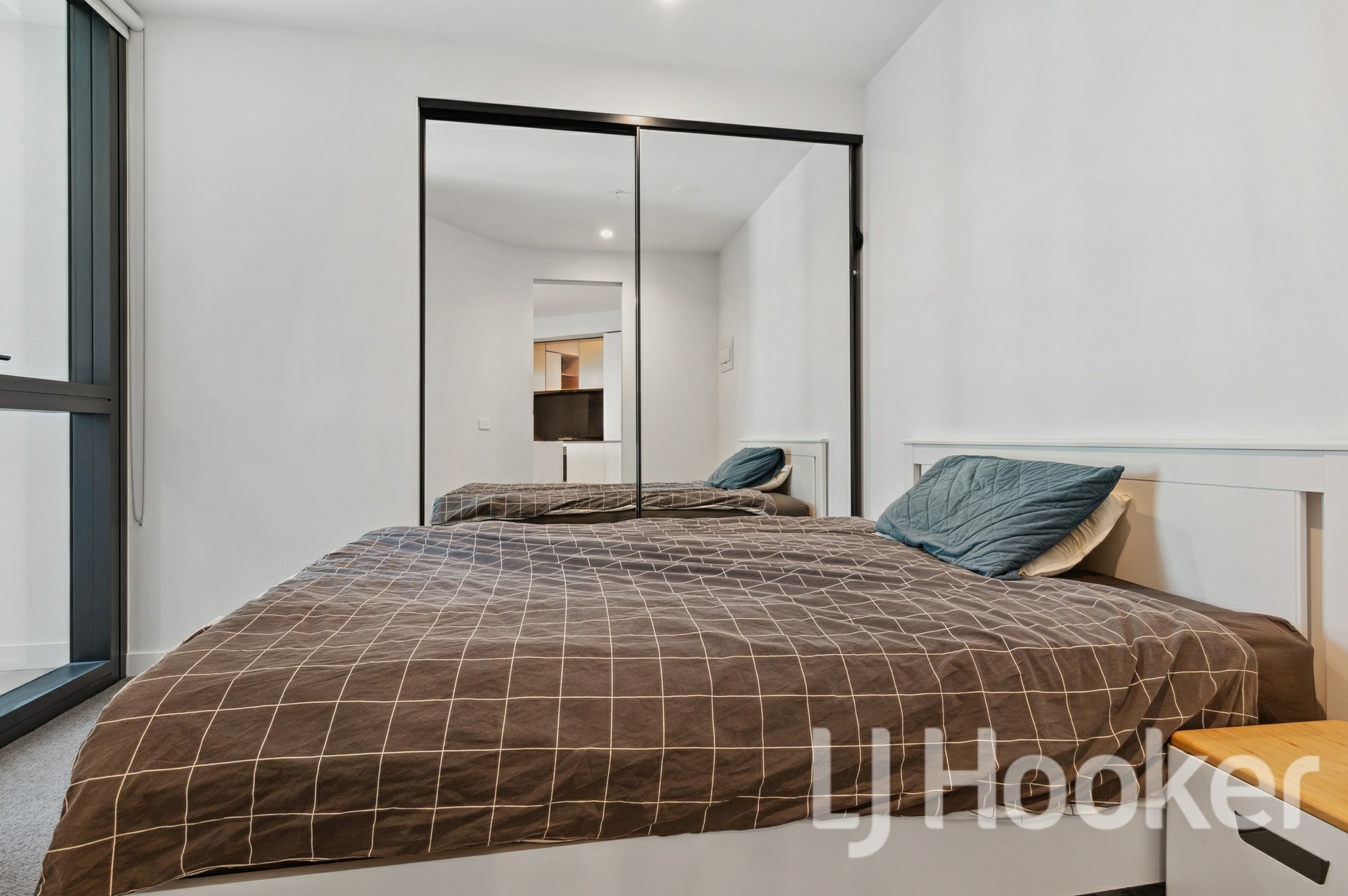 3401/228 La Trobe Street, MELBOURNE