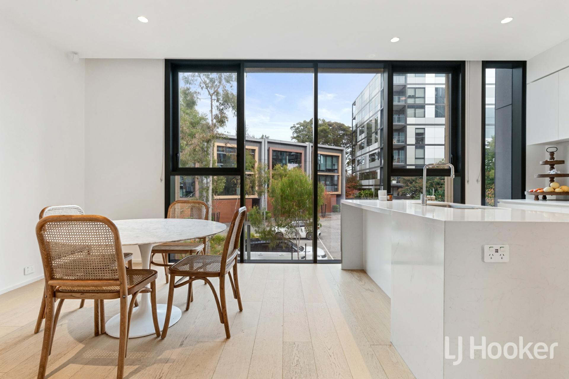 12 Periwinkle Place — photo 3 of 12