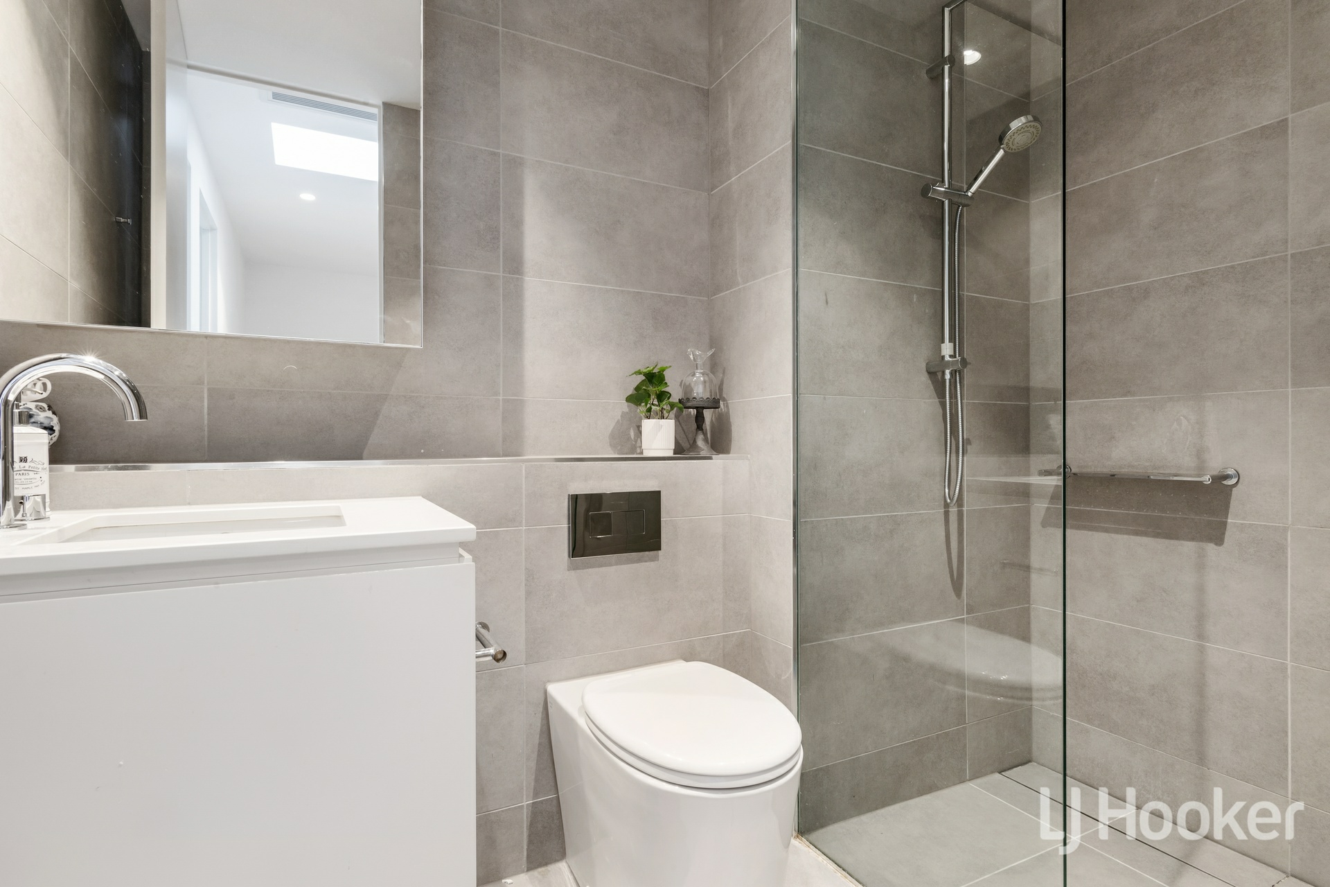 12 Periwinkle Place — photo 9 of 12