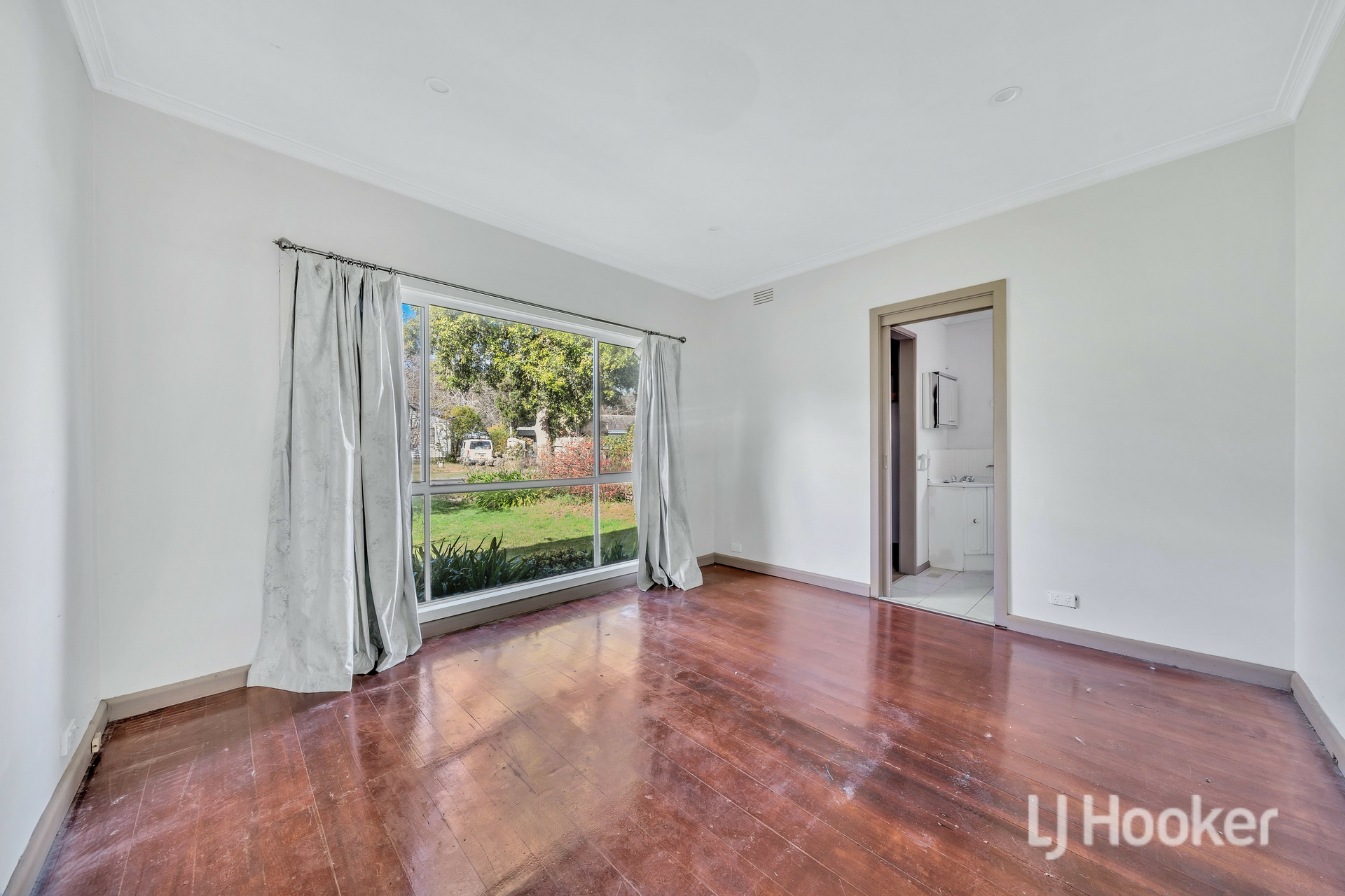 8 Normleith Grove, BORONIA