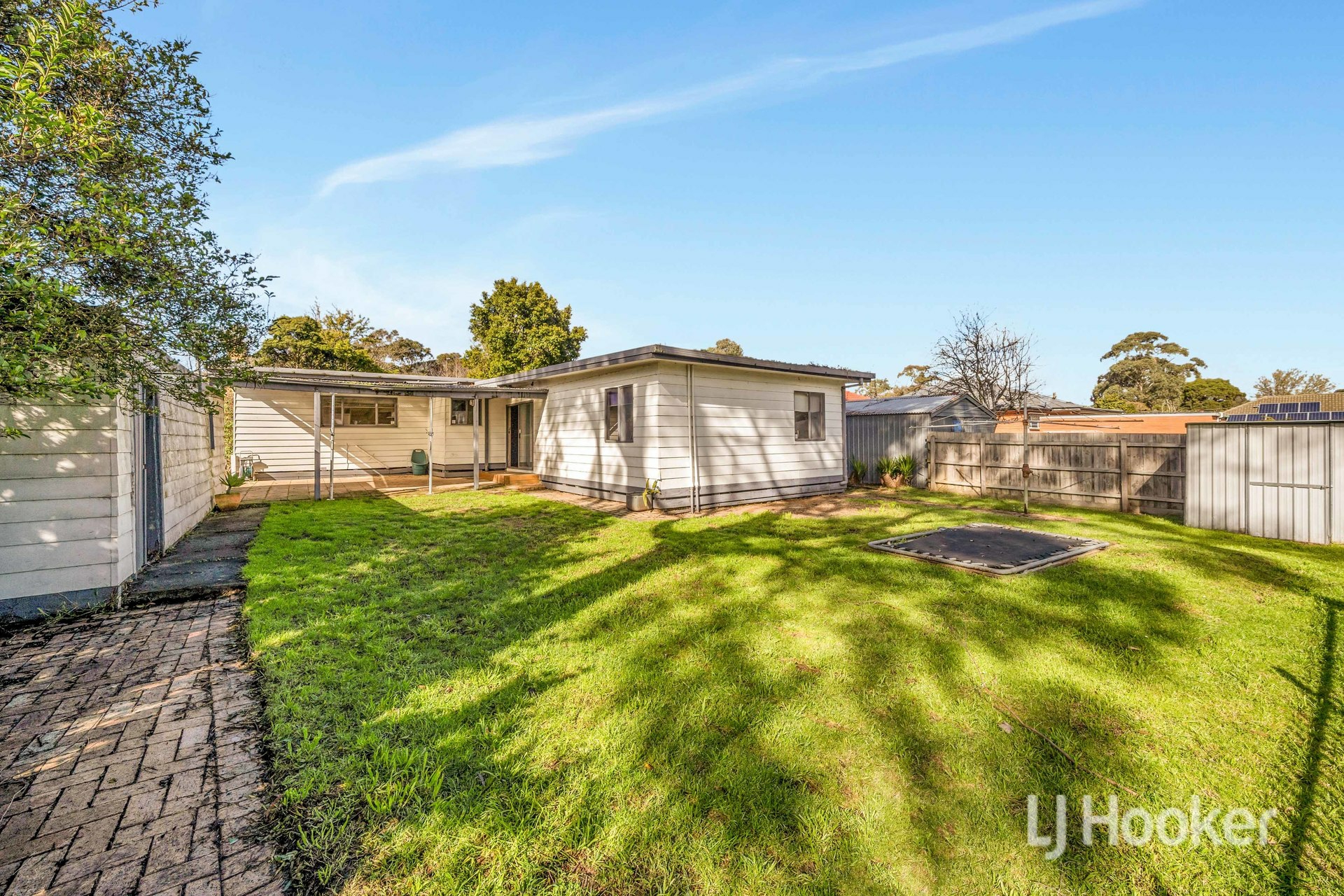 8 Normleith Grove, BORONIA
