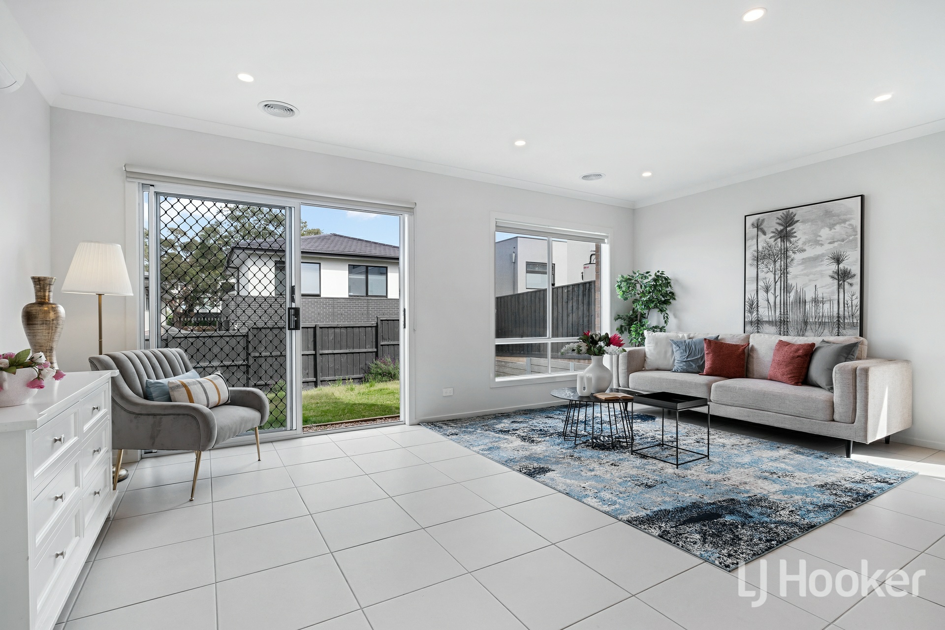 2 Oak Place, DONCASTER