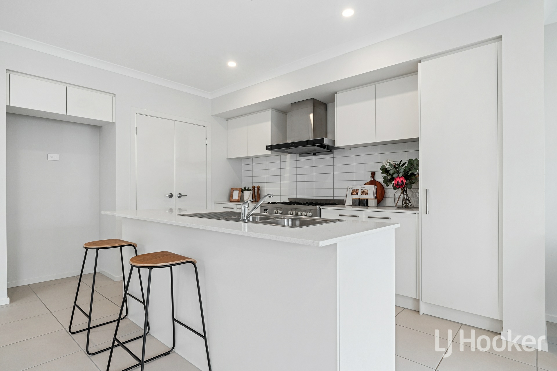 2 Oak Place, DONCASTER