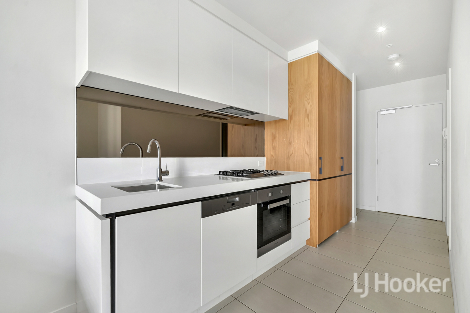 618/8 Daly Street, SOUTH YARRA