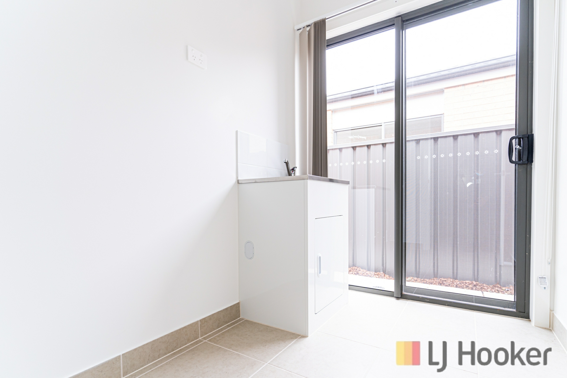 3 Henderson Drive, TARNEIT