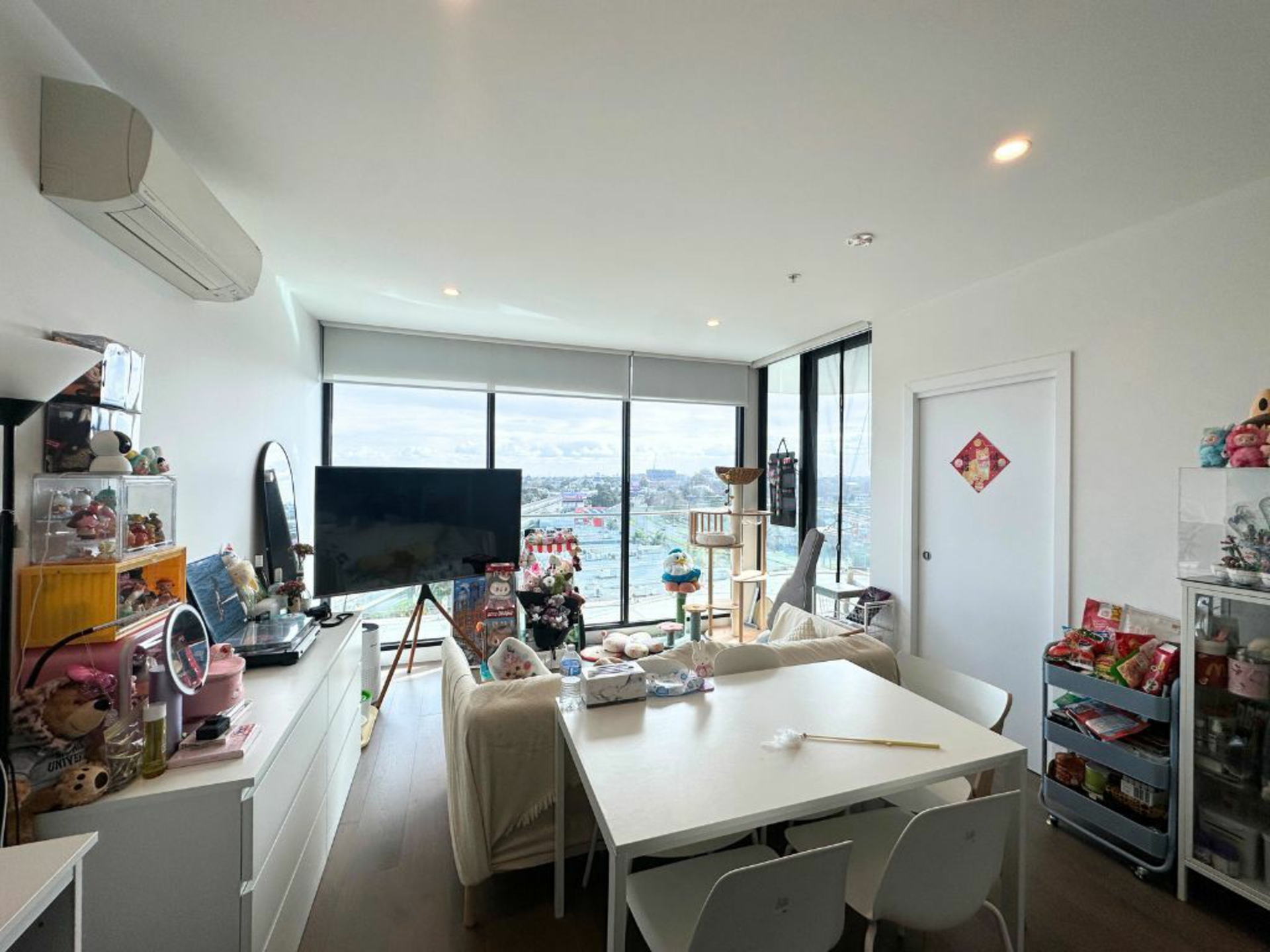 809/1060 Dandenong Road, CARNEGIE
