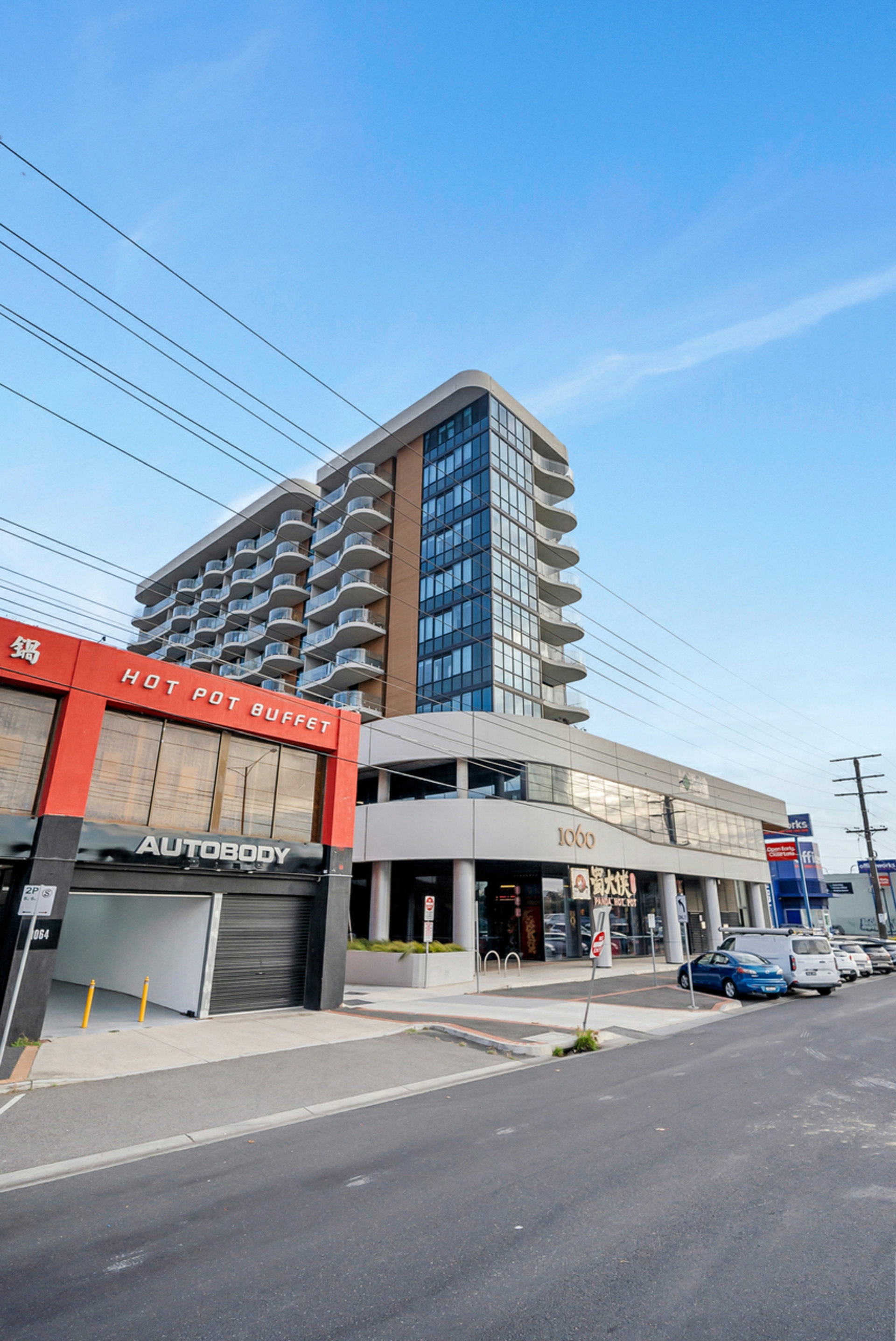 809/1060 Dandenong Road, CARNEGIE