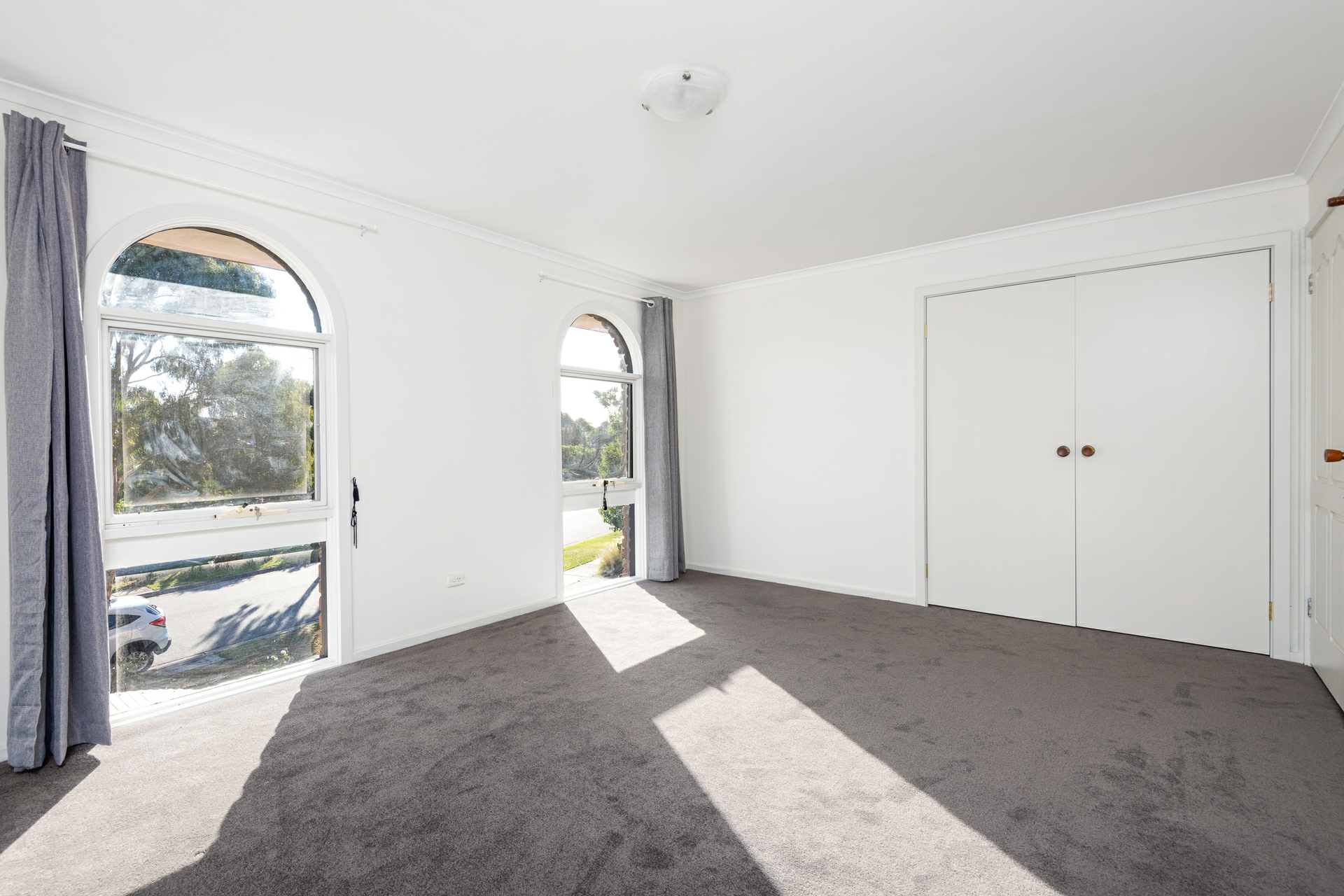 70 Buckmaster Drive — photo 4 of 10
