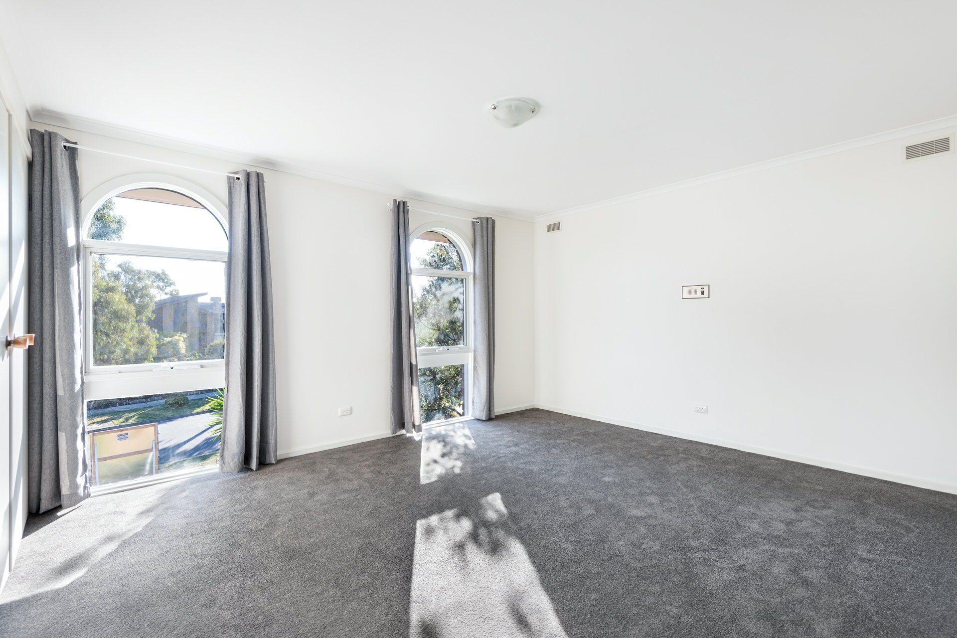 70 Buckmaster Drive — photo 5 of 10