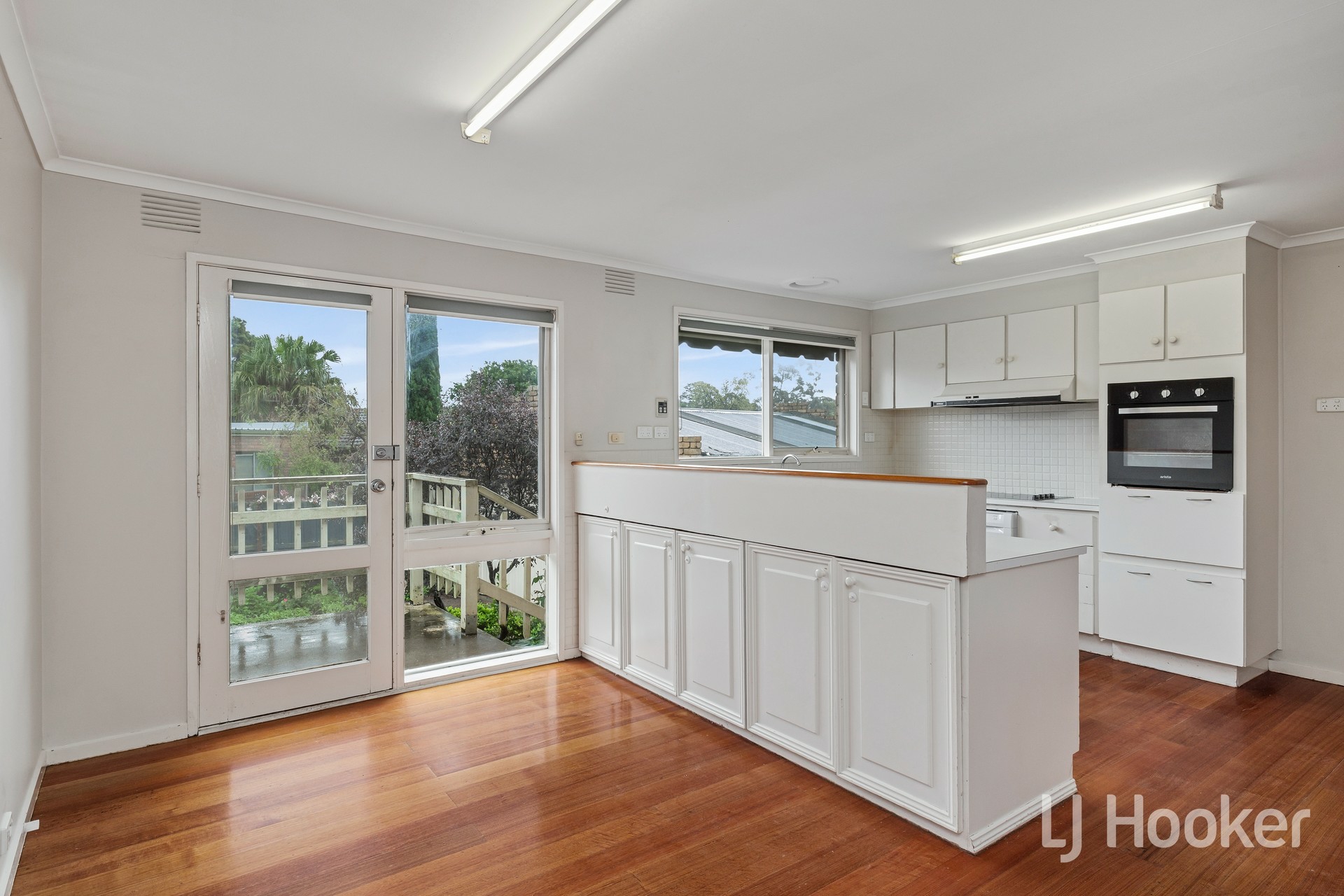 3 Bernard Street — photo 3 of 8